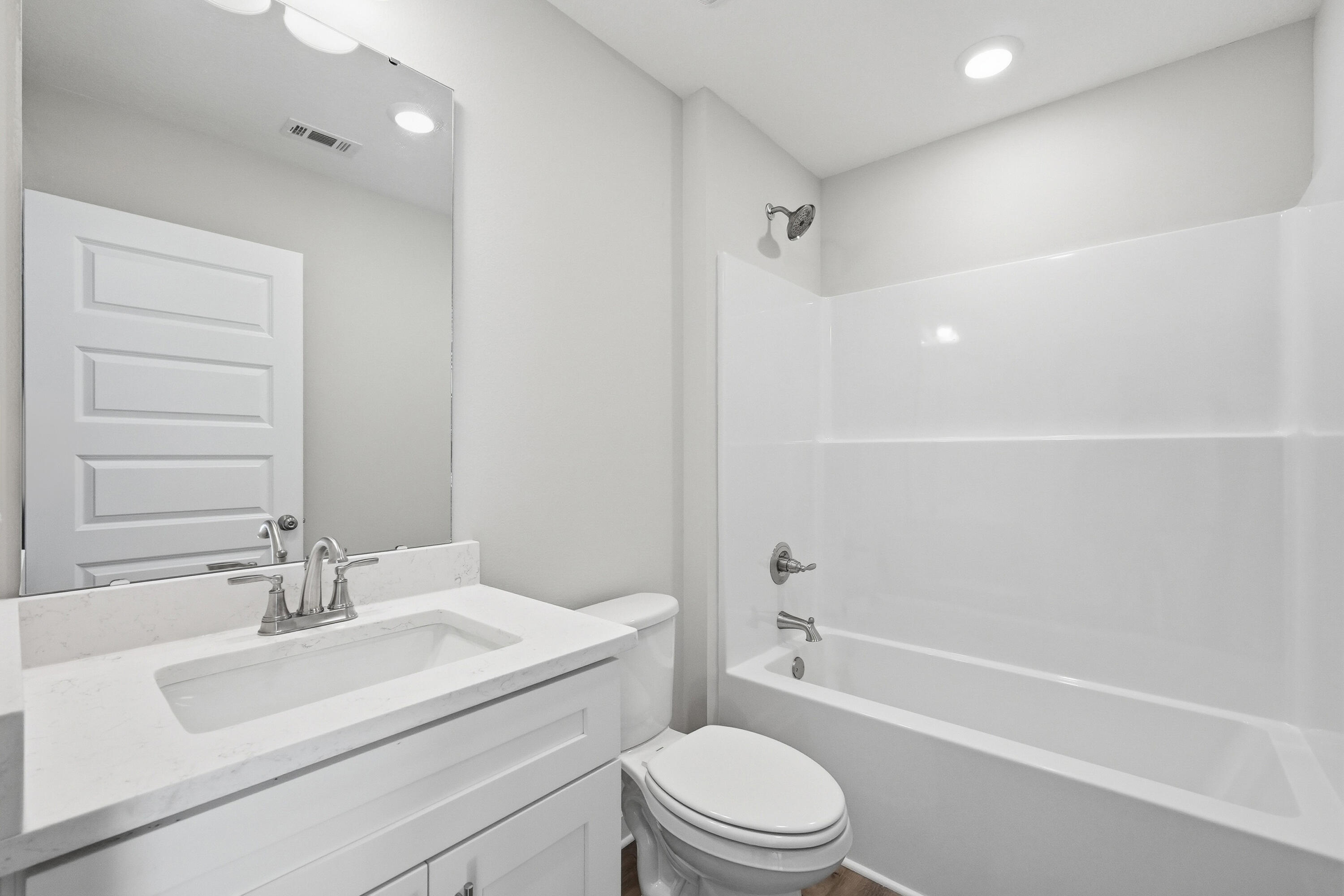 SOUTHERN DAY CHATEAU - Residential