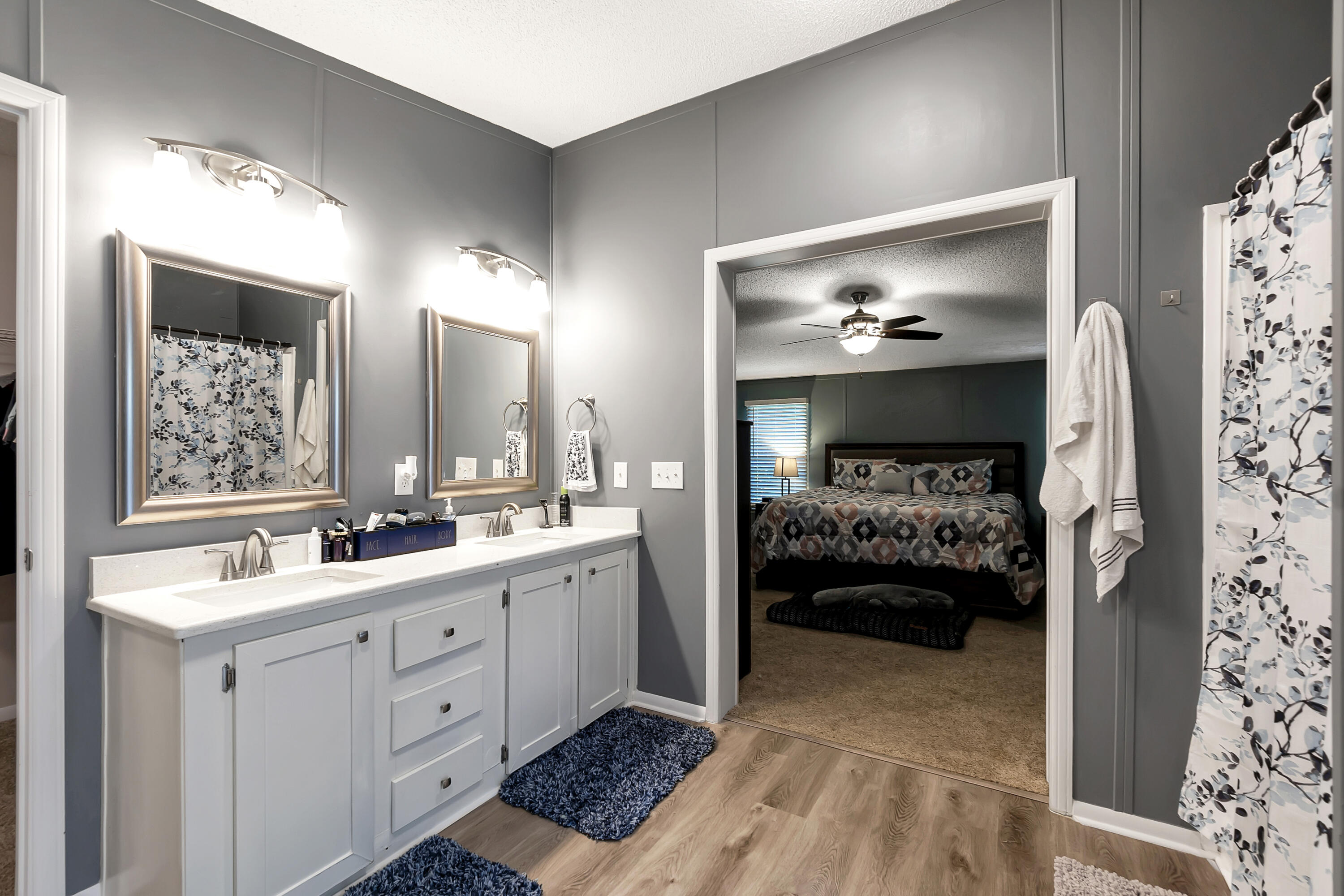 CRESCENT SHORES - Residential