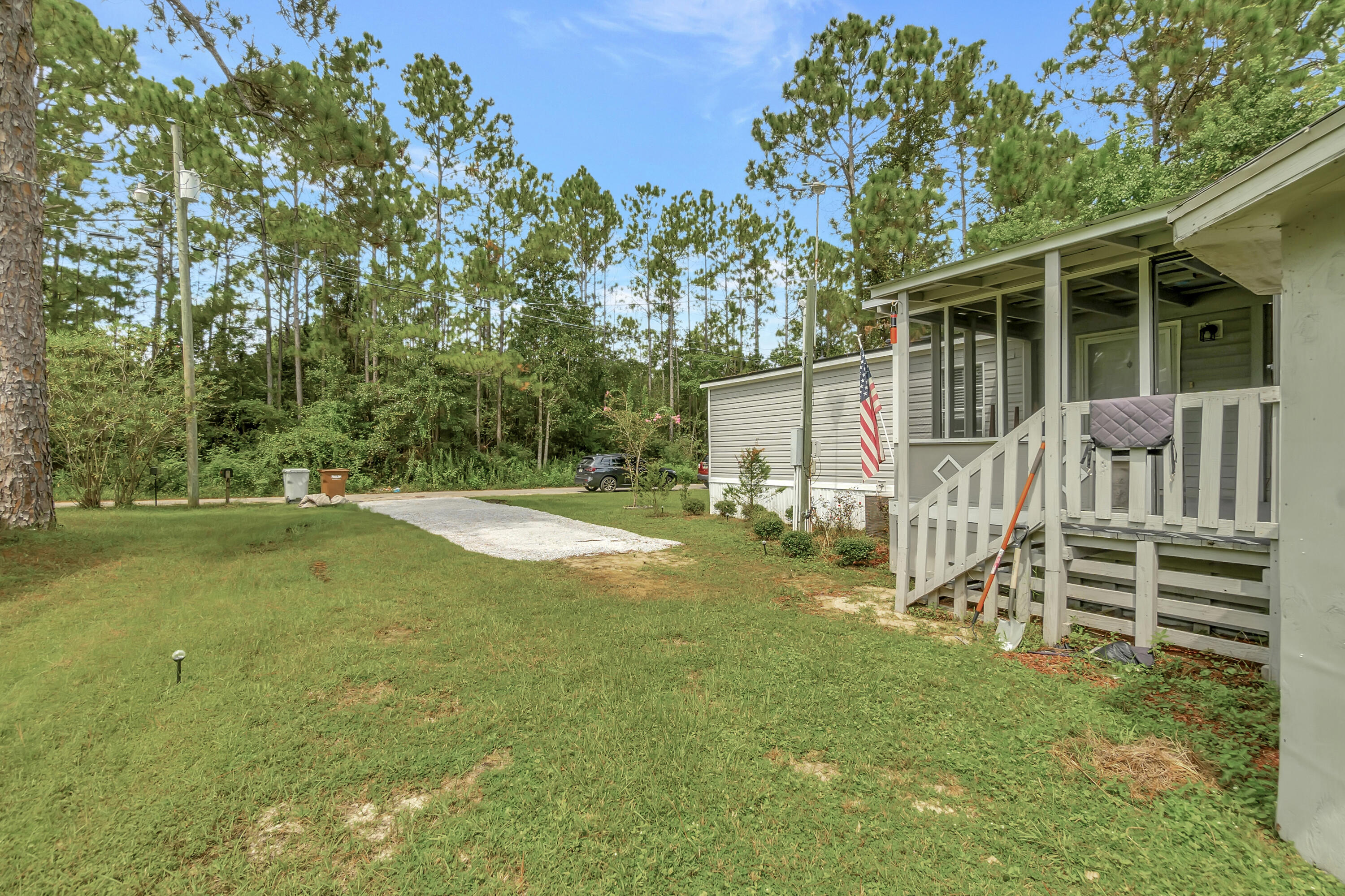CRESCENT SHORES - Residential