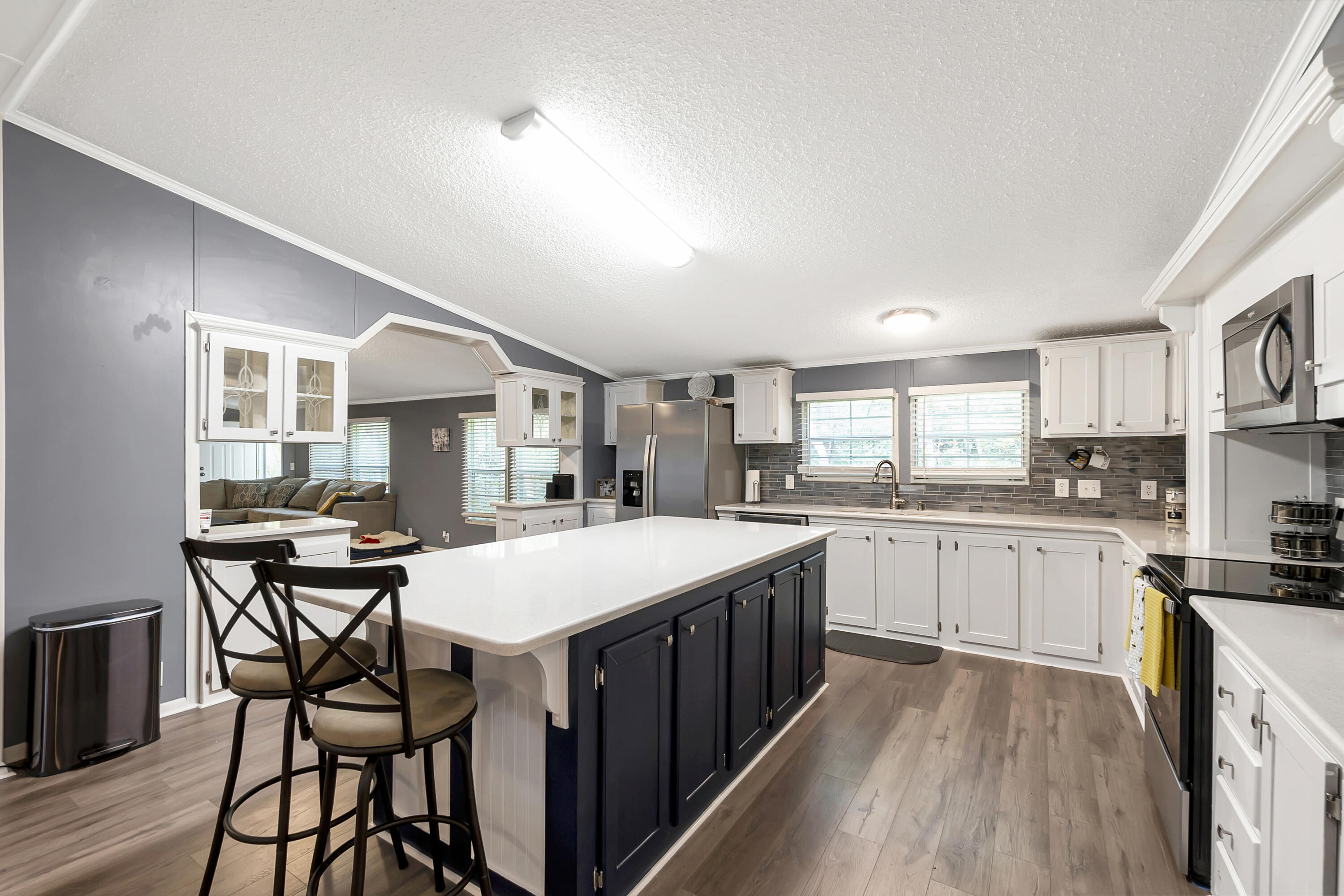 CRESCENT SHORES - Residential