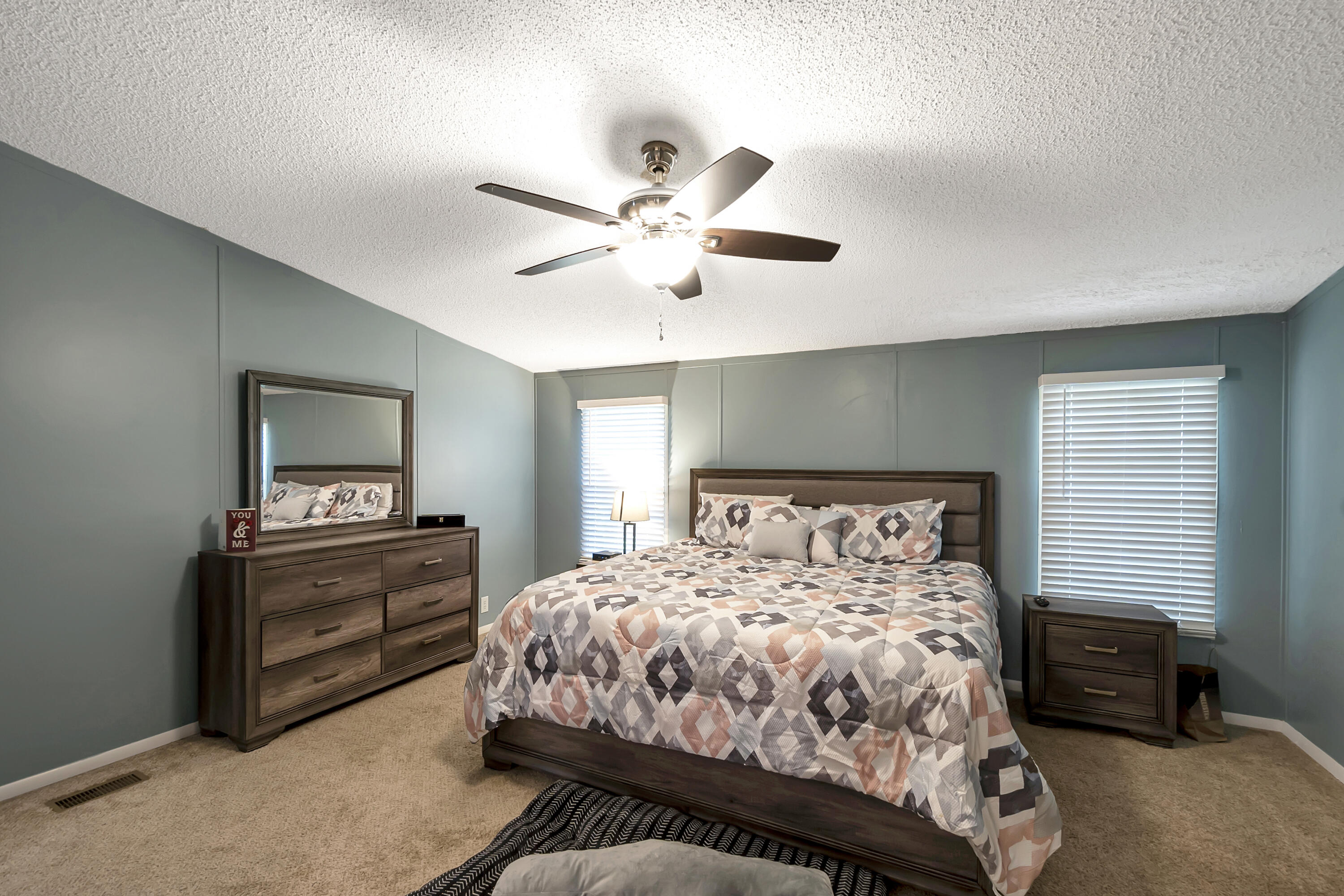 CRESCENT SHORES - Residential