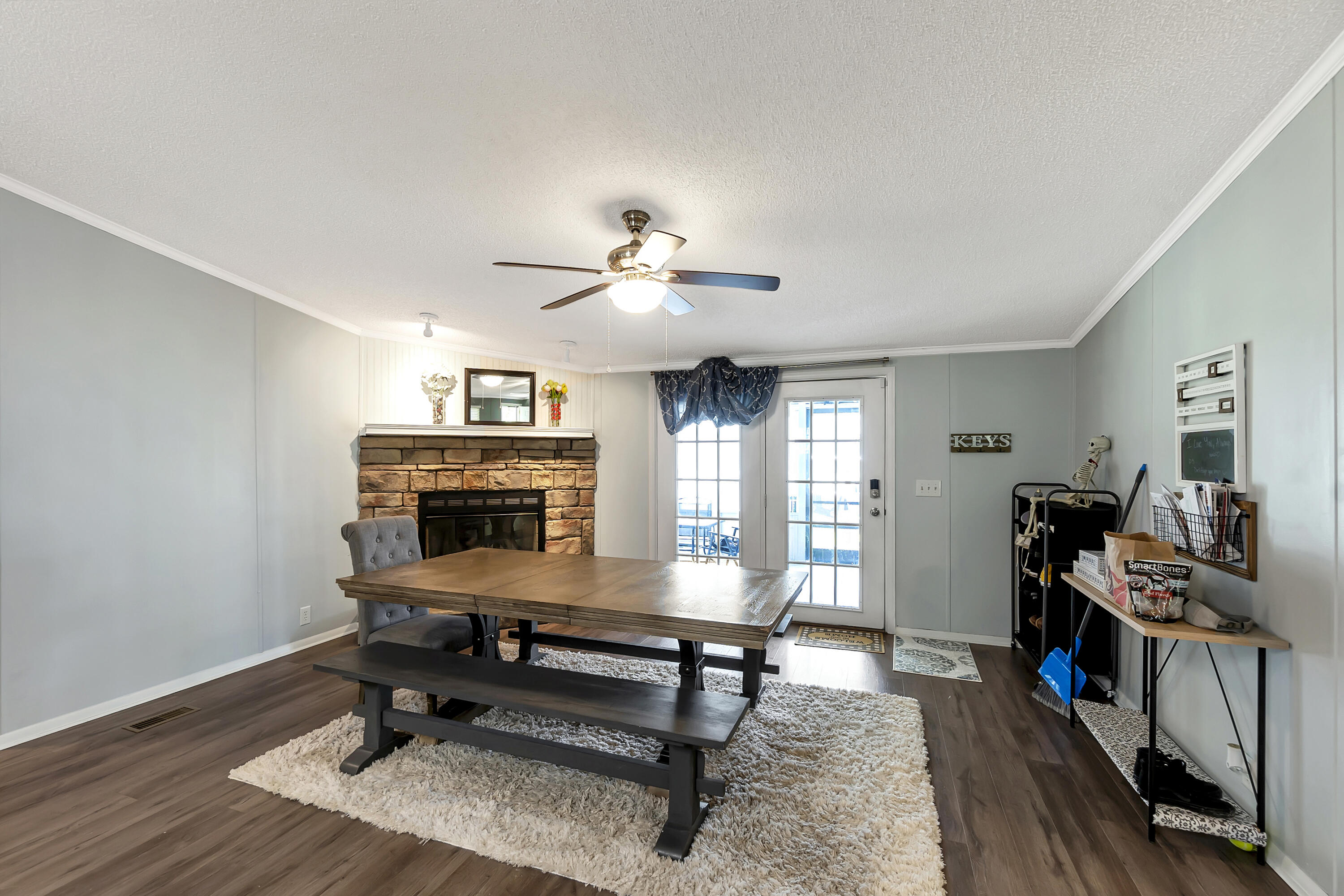 CRESCENT SHORES - Residential