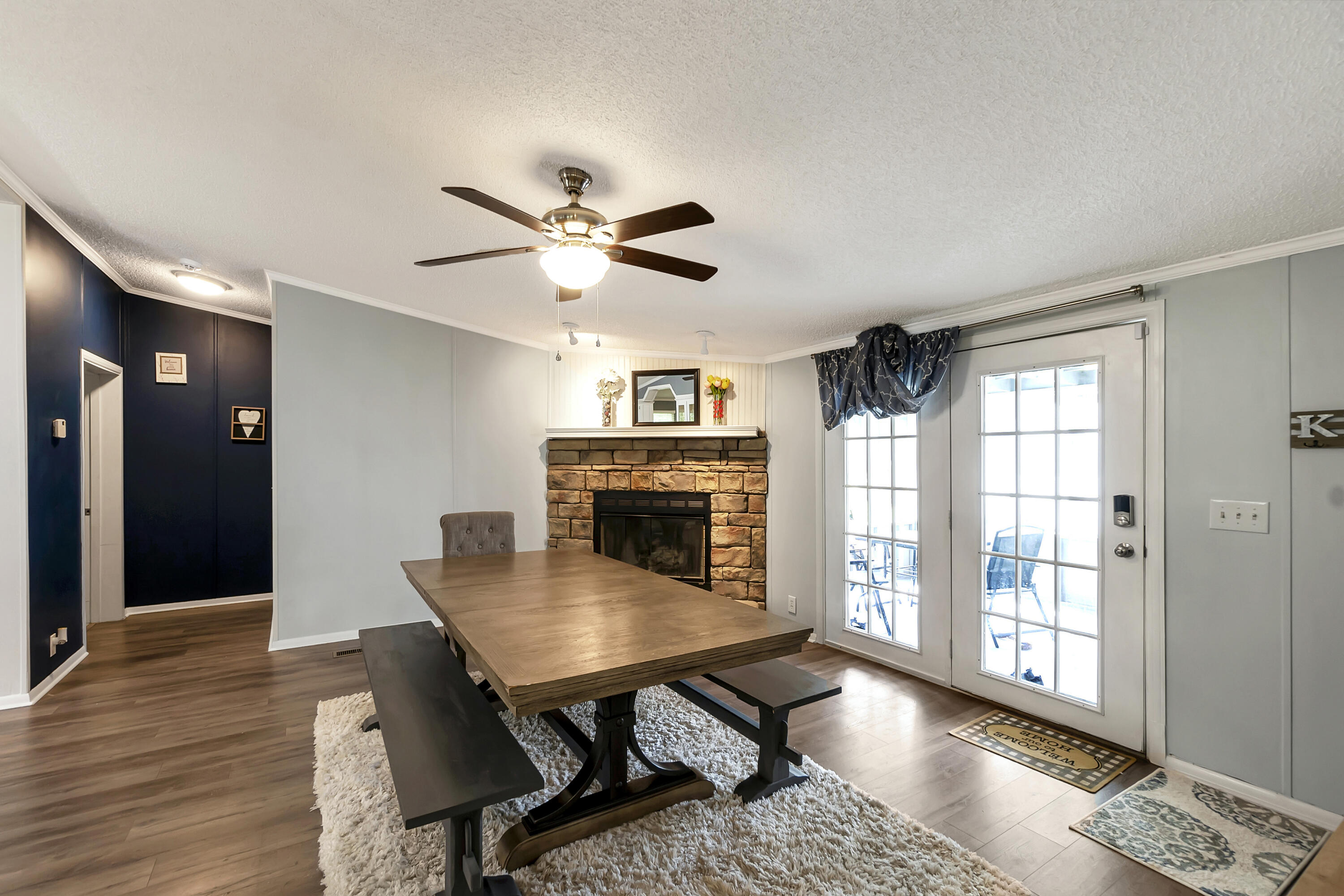 CRESCENT SHORES - Residential