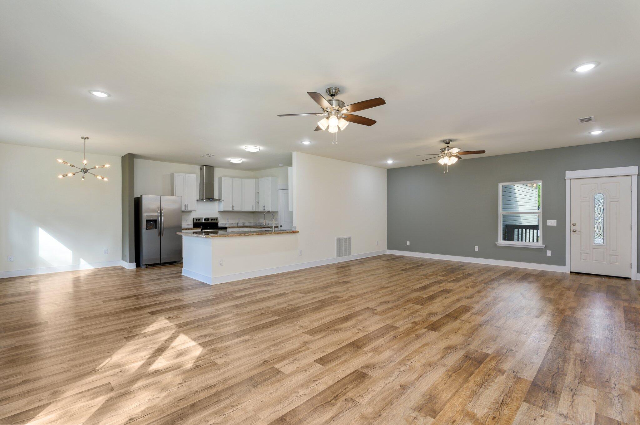 TEN LAKES ESTATES - Residential