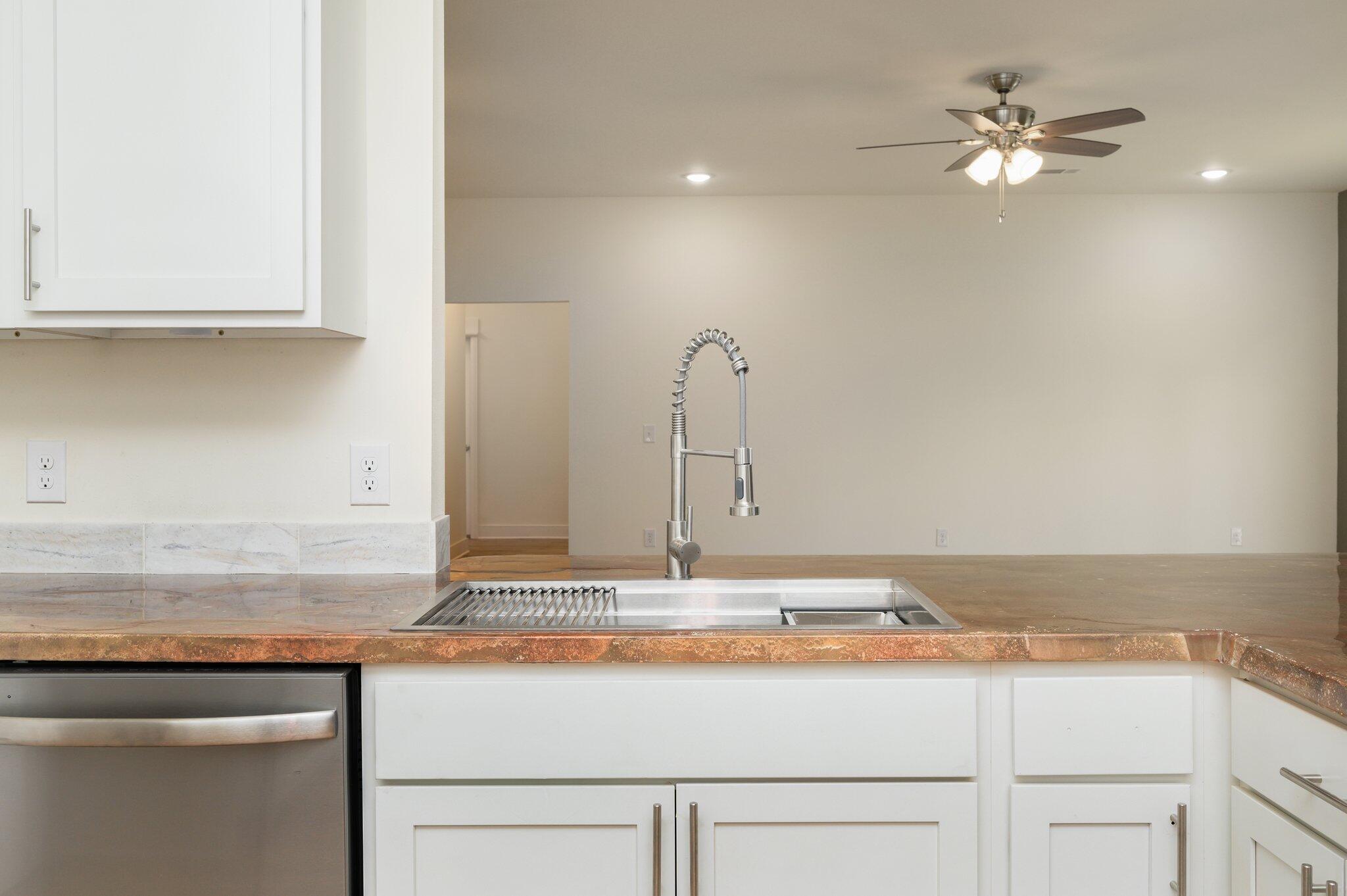 TEN LAKES ESTATES - Residential