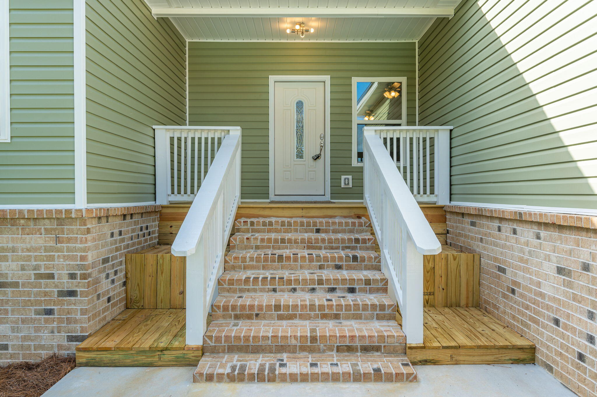TEN LAKES ESTATES - Residential