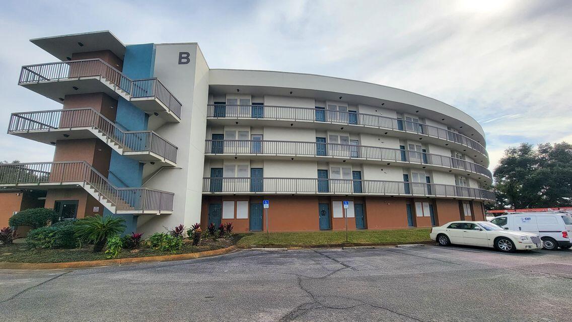 PIRATES BAY PH 1 - Residential