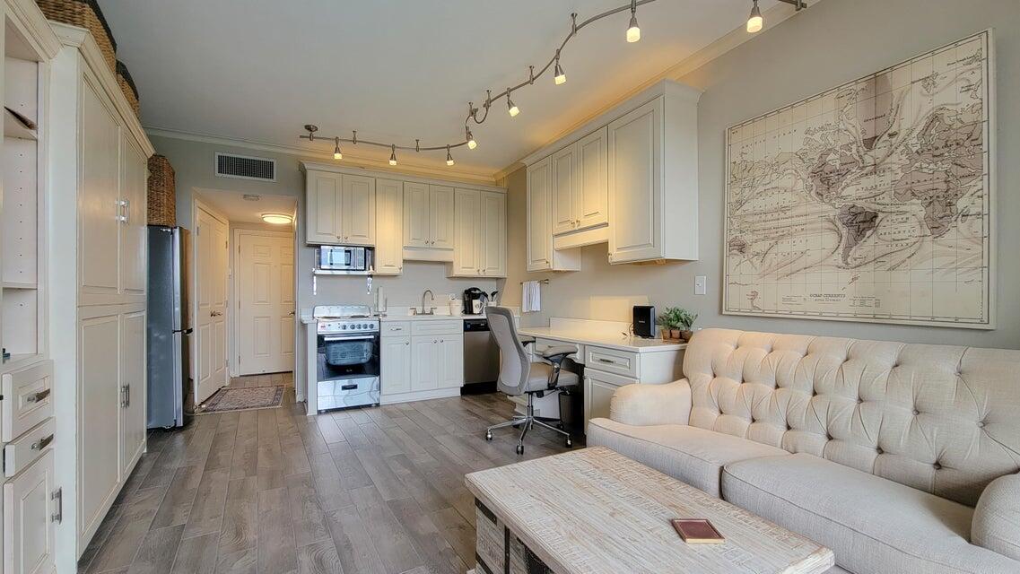 PIRATES BAY PH 1 - Residential