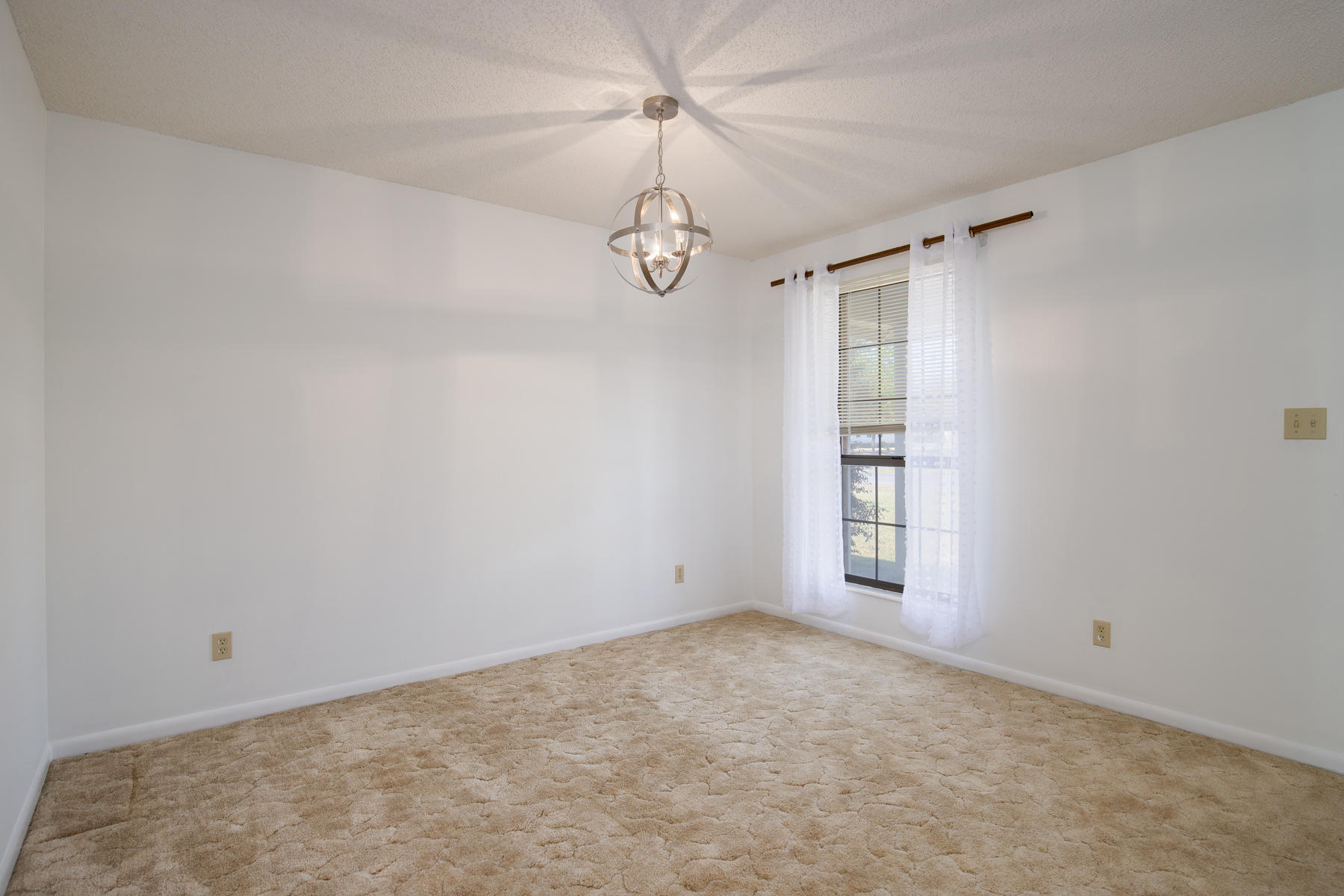 CRESCENT SHORES - Residential