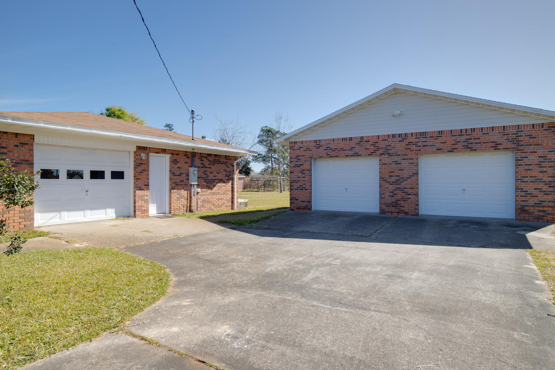 CRESCENT SHORES - Residential