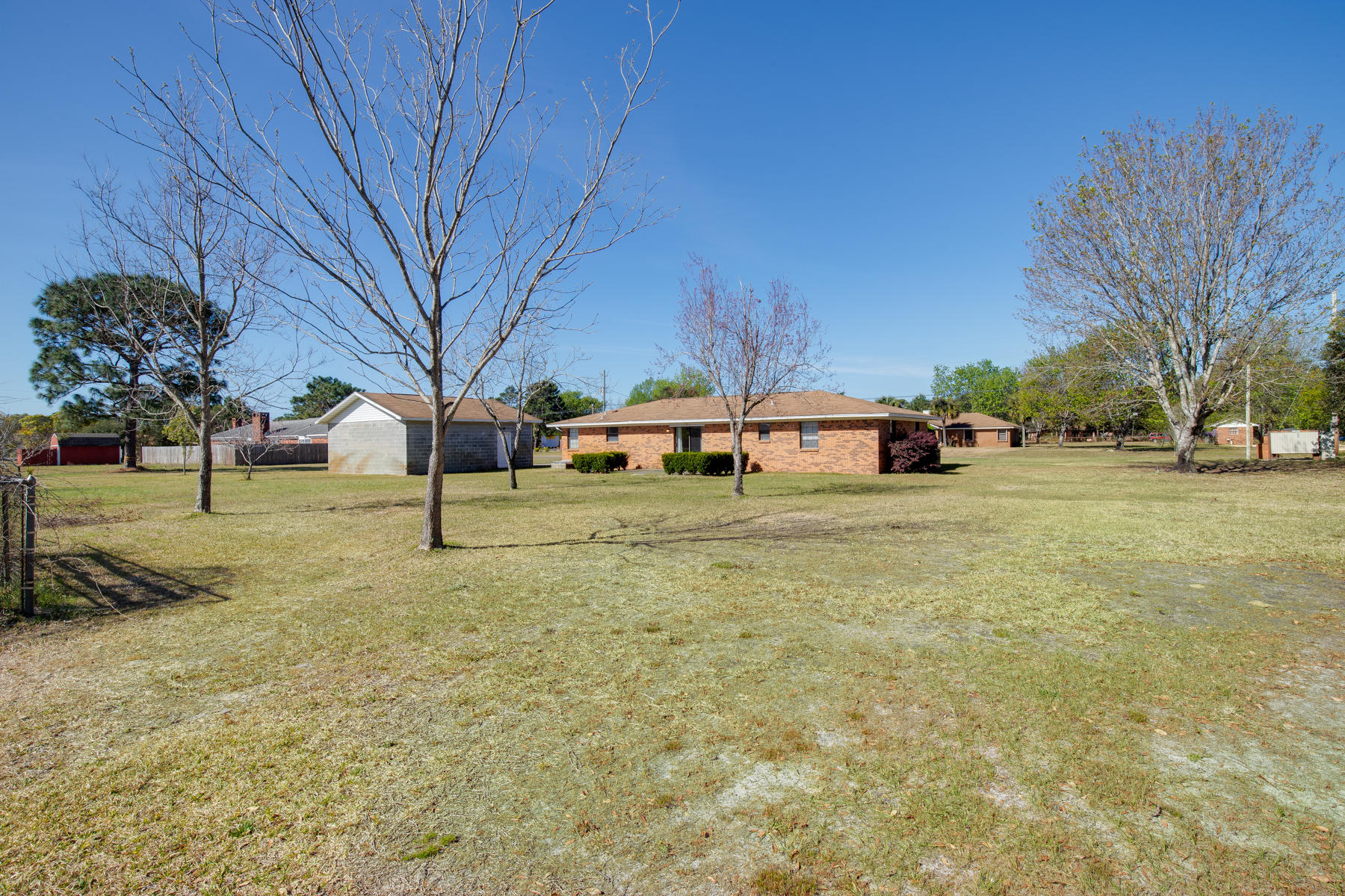 CRESCENT SHORES - Residential