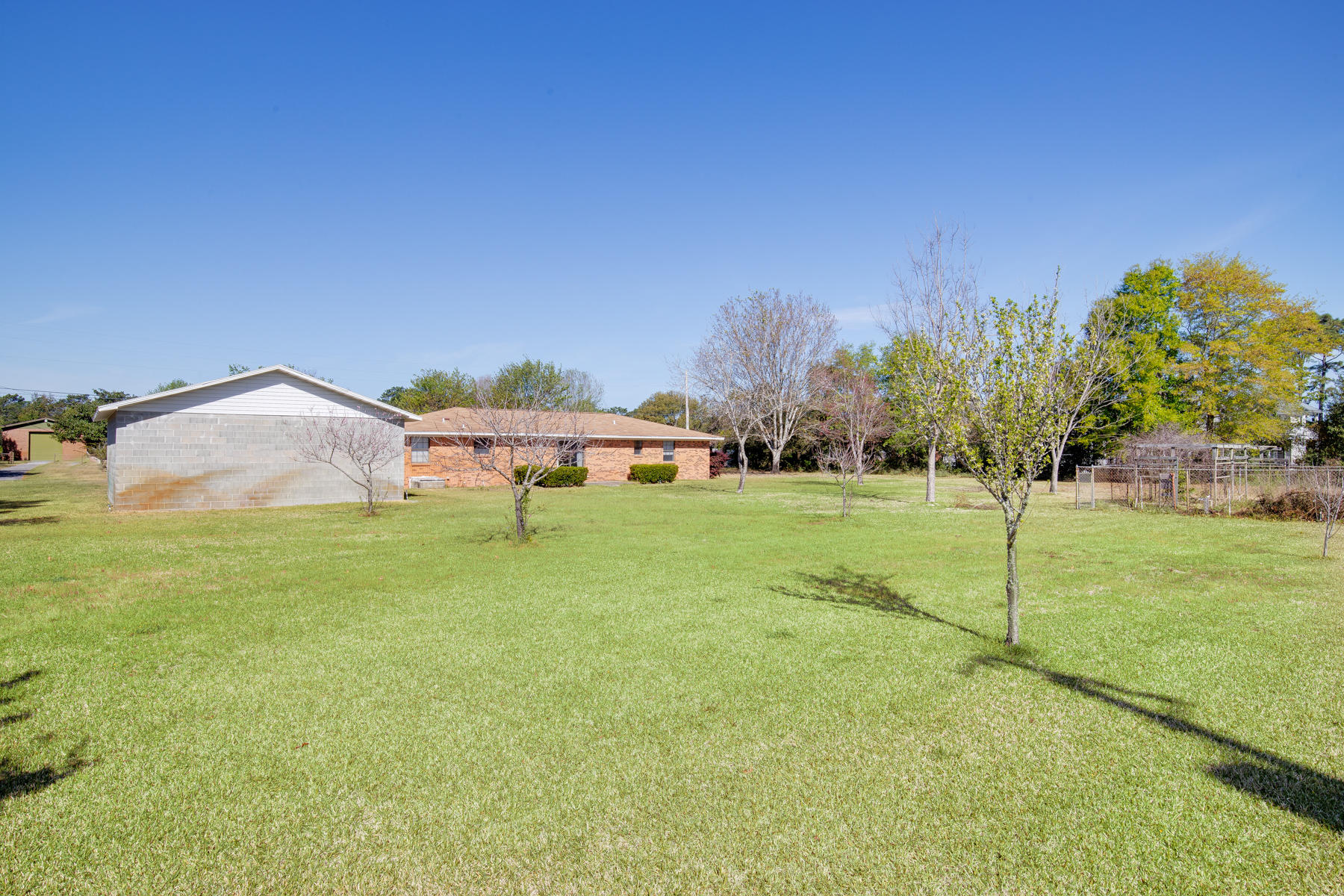 CRESCENT SHORES - Residential