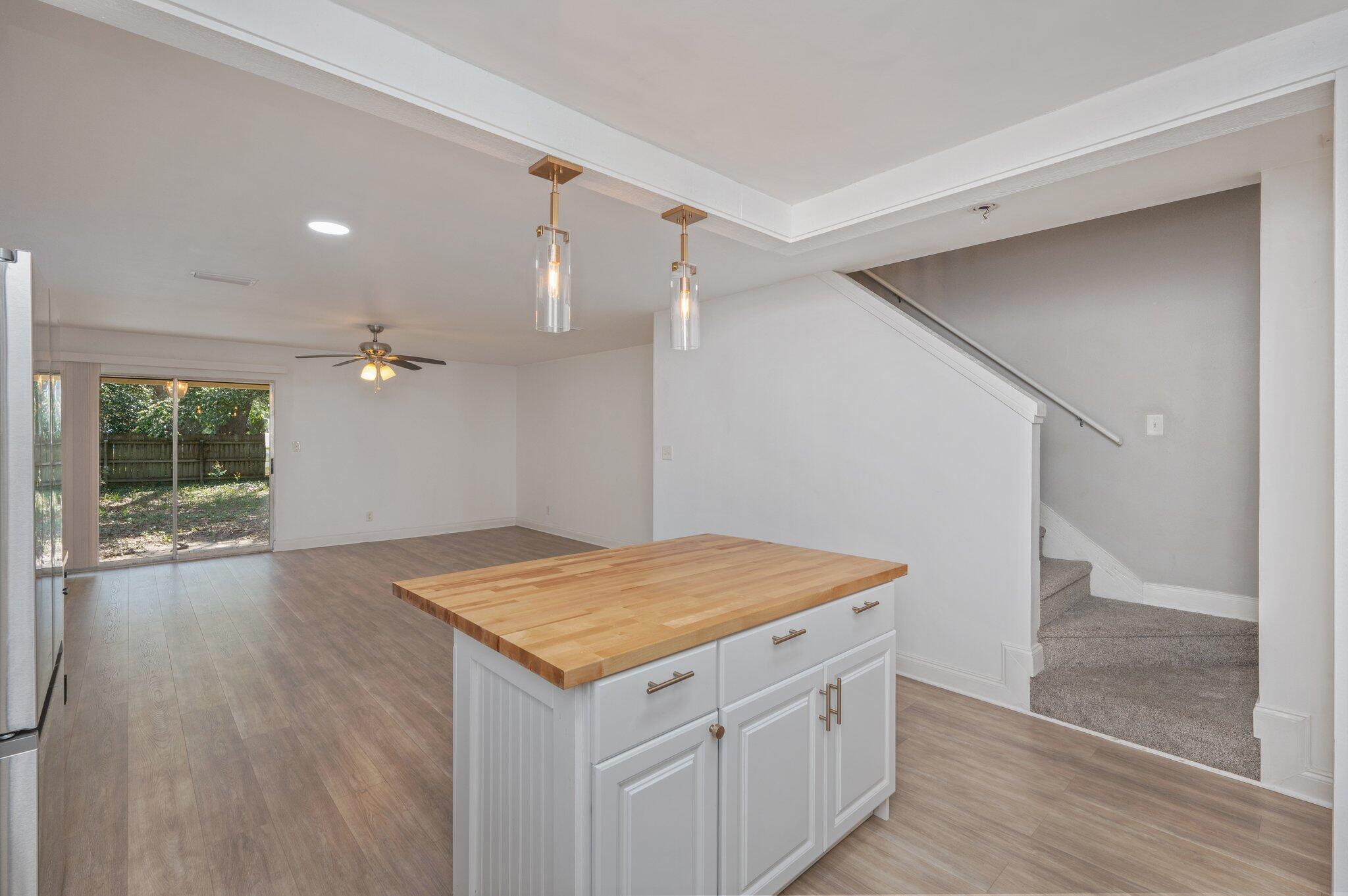 FT WALTON S0UTH-INTR - Residential Lease