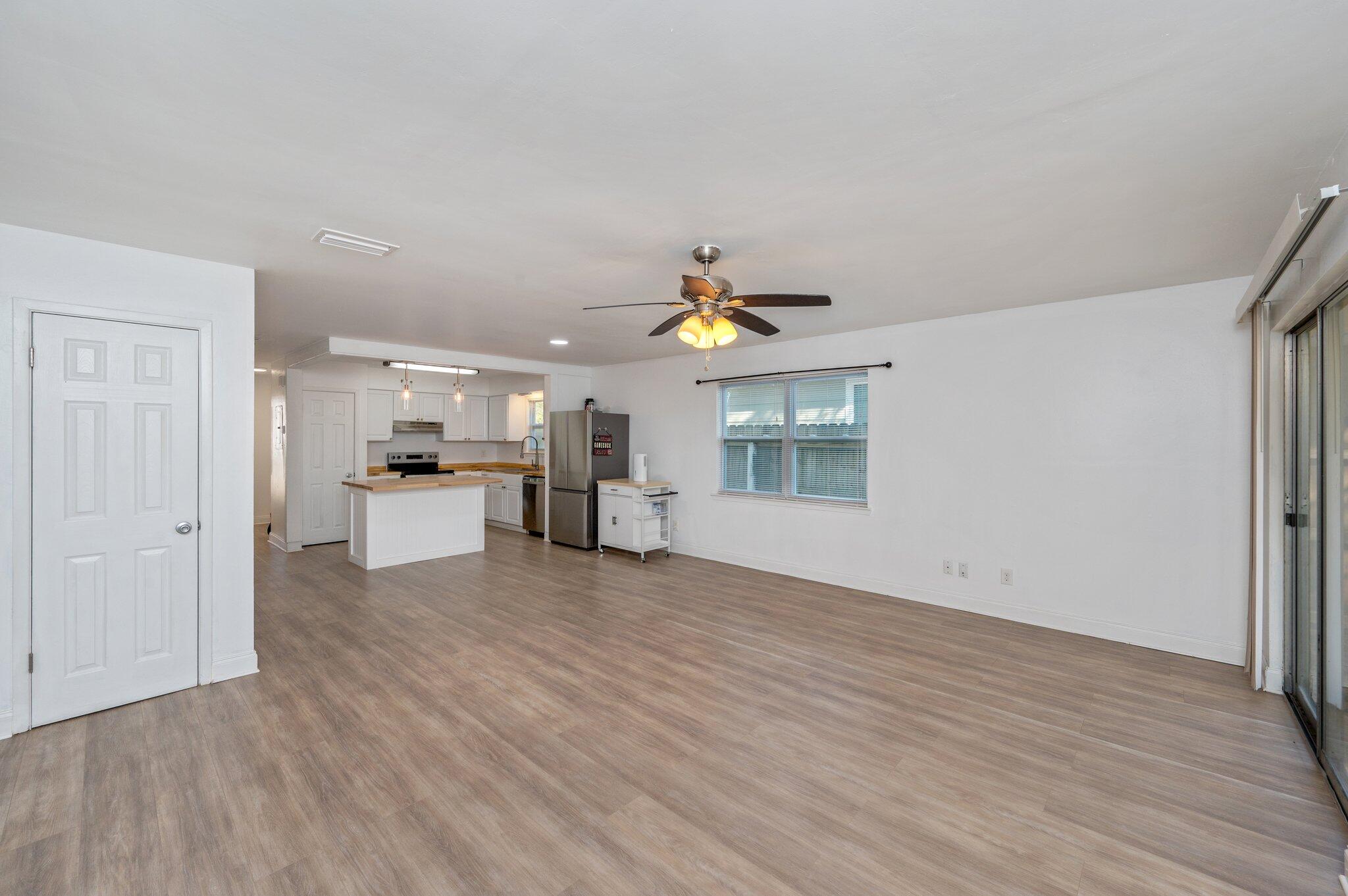 FT WALTON S0UTH-INTR - Residential Lease