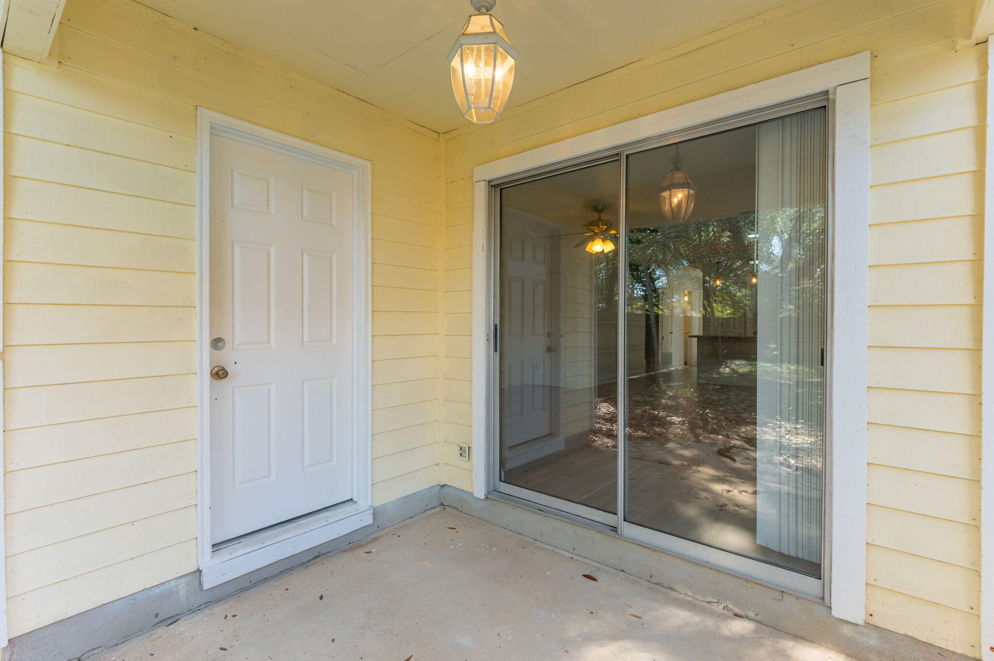 FT WALTON S0UTH-INTR - Residential Lease