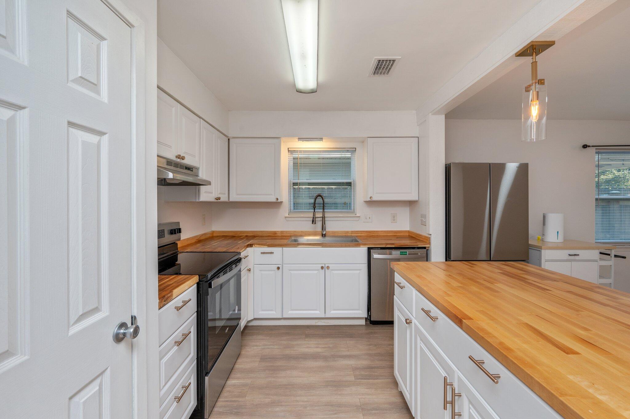 FT WALTON S0UTH-INTR - Residential Lease