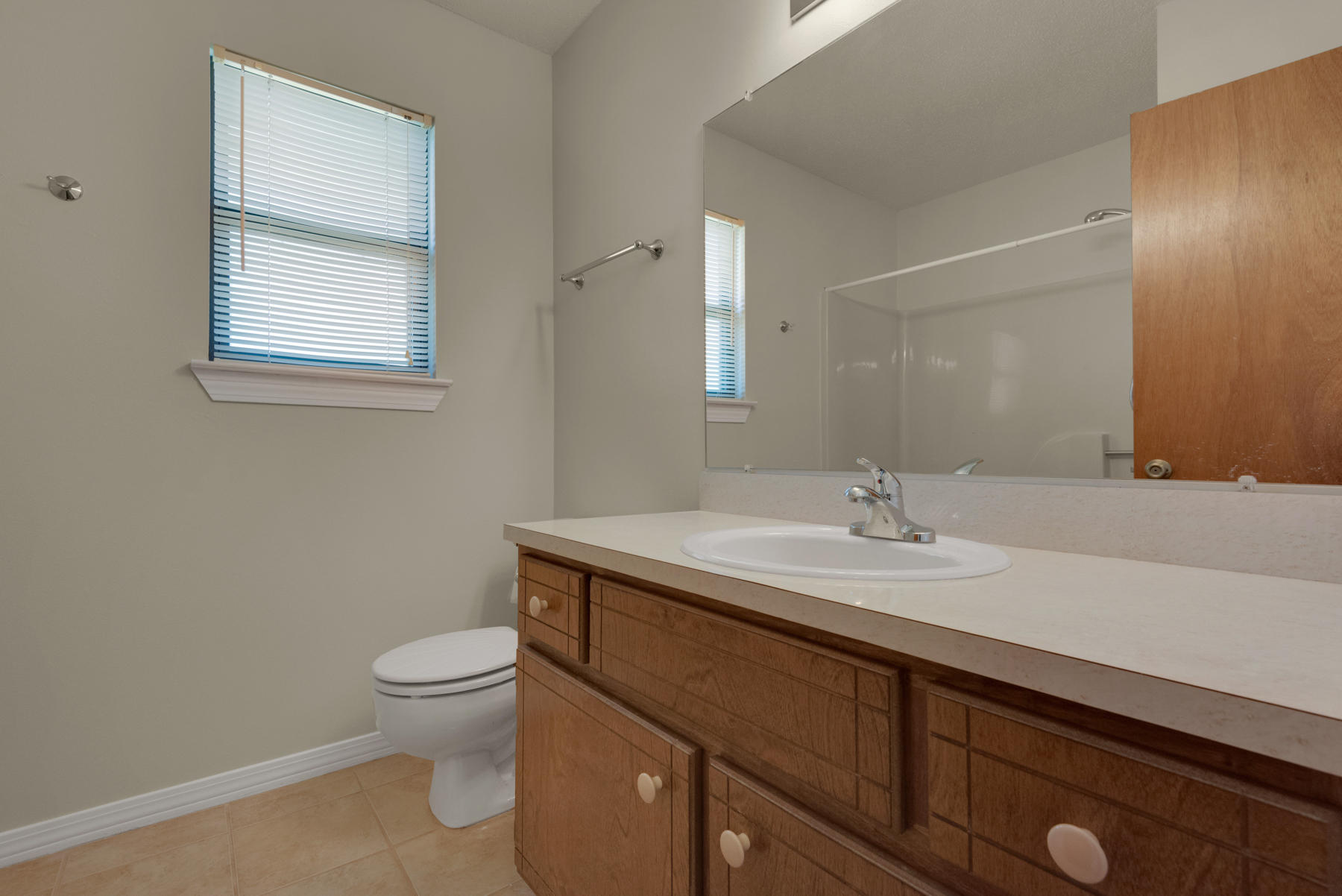 VILLAGE WEST - Residential