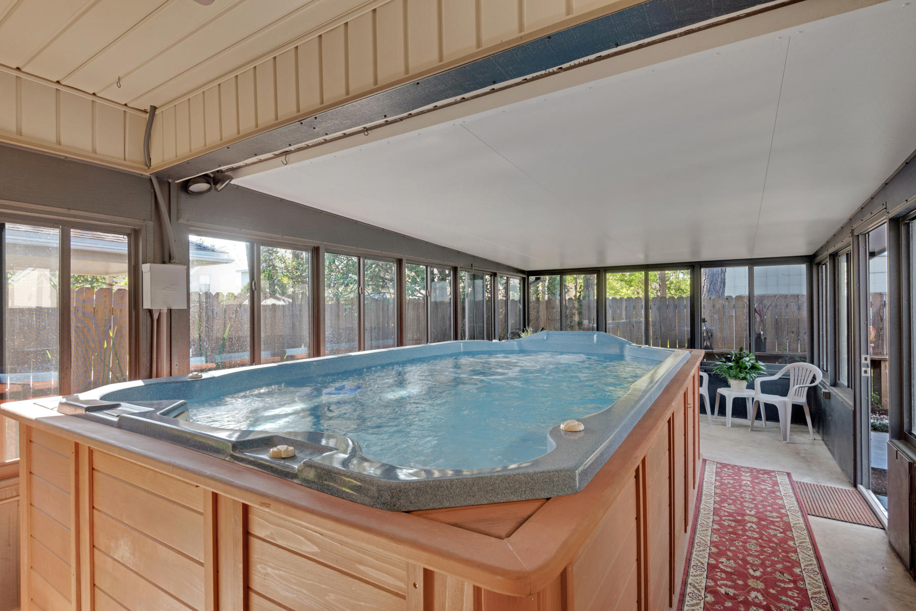 VILLAGE WEST - Residential