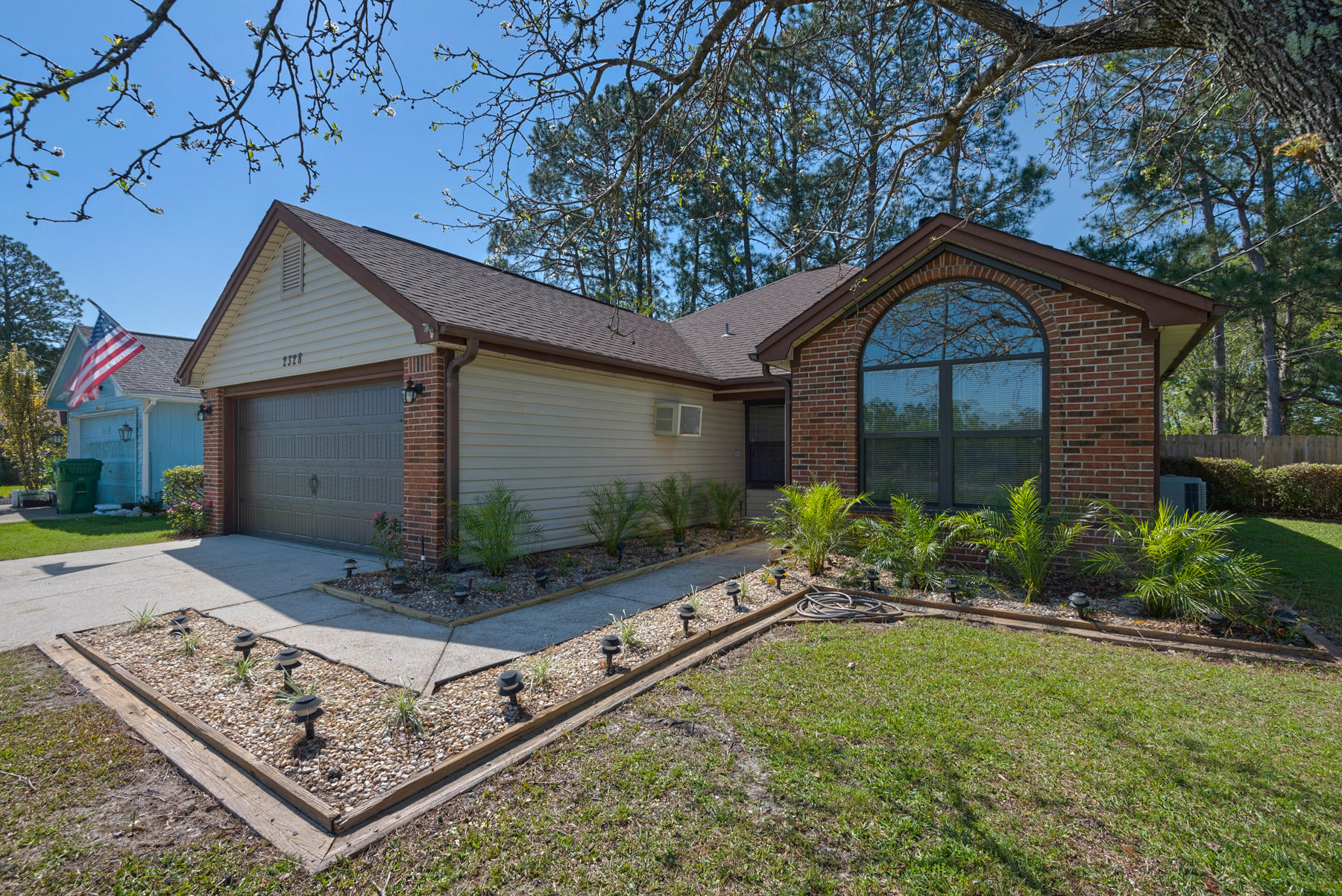 VILLAGE WEST - Residential