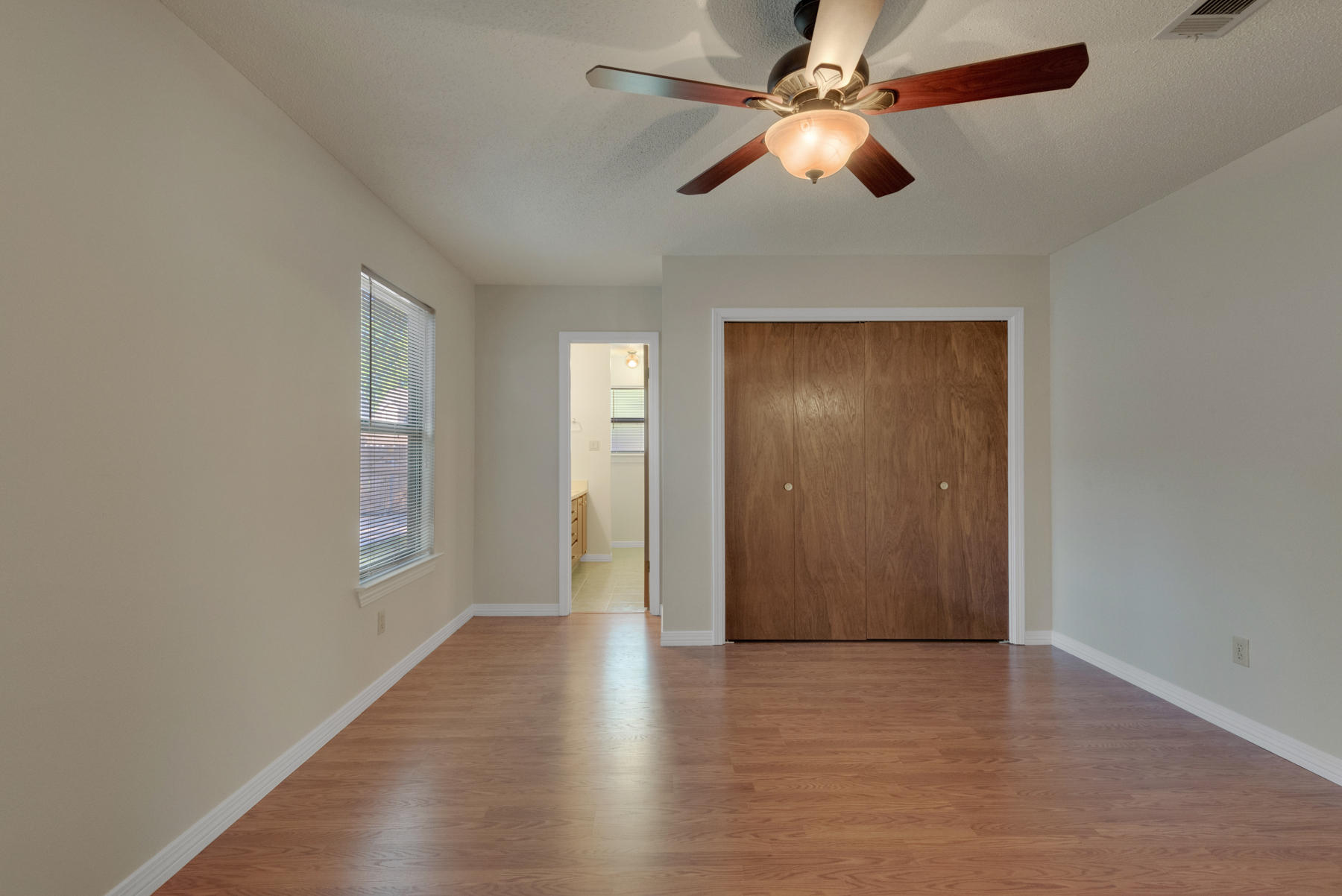 VILLAGE WEST - Residential