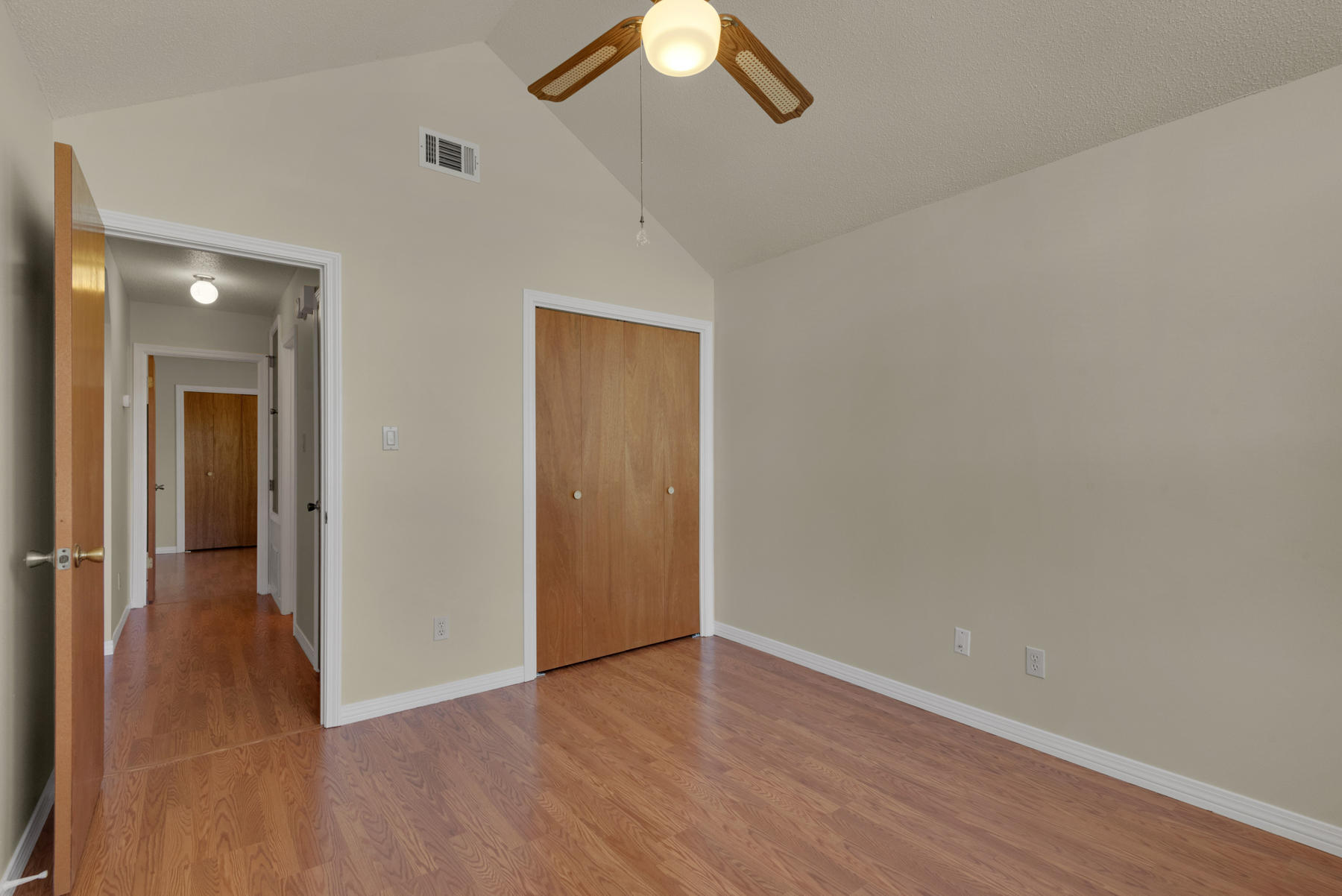 VILLAGE WEST - Residential