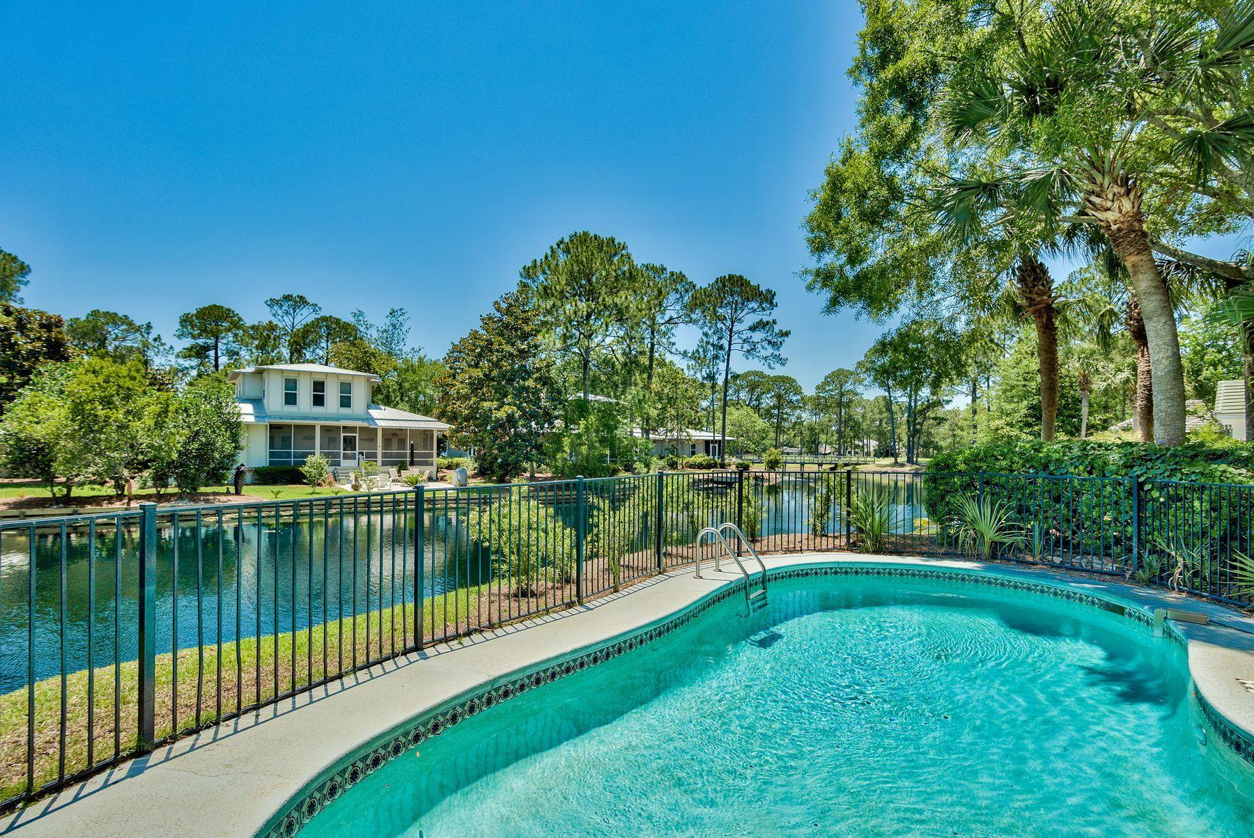 TROON DRIVE - Residential