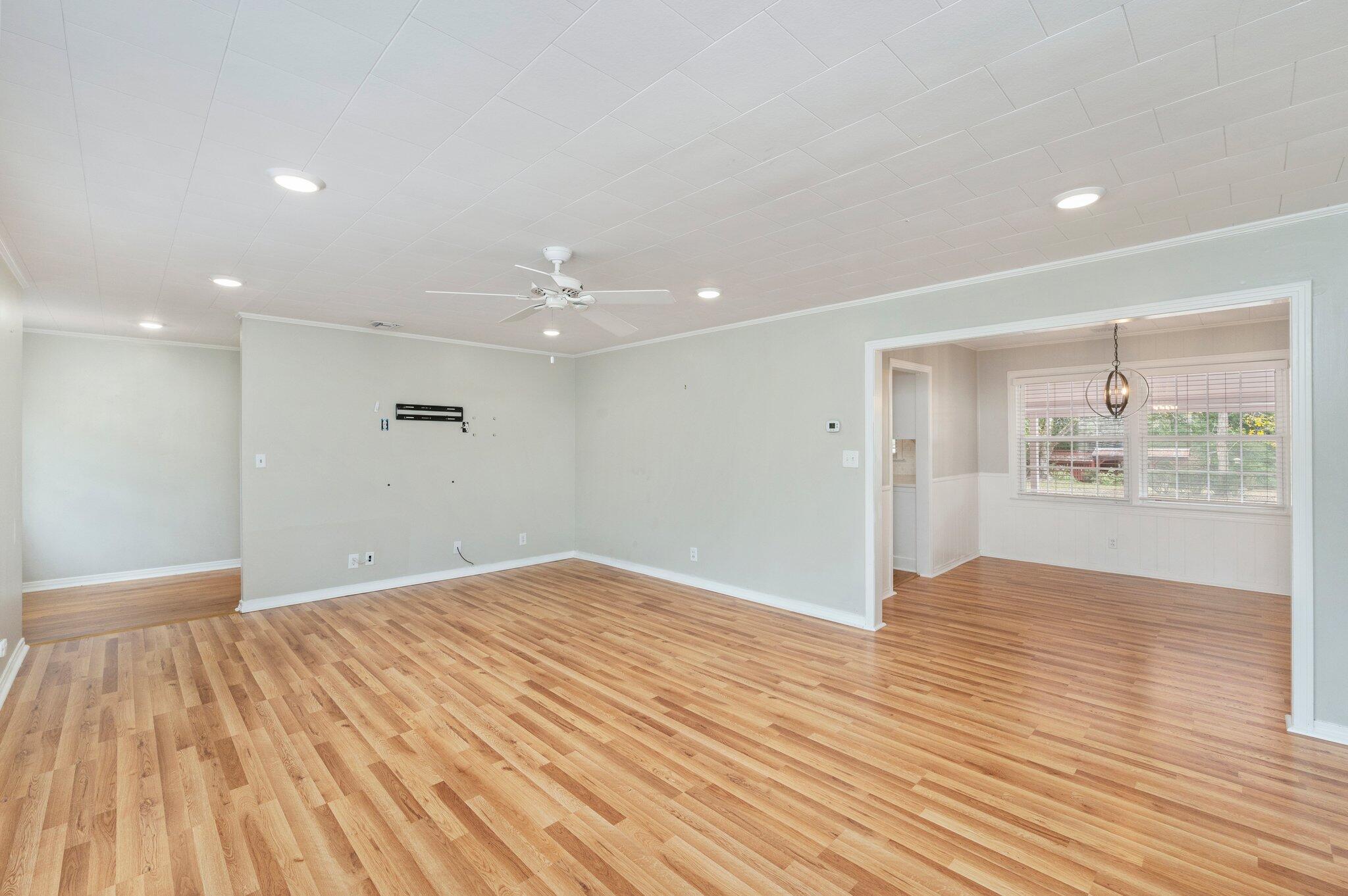 METES & BOUNDS - Residential Lease