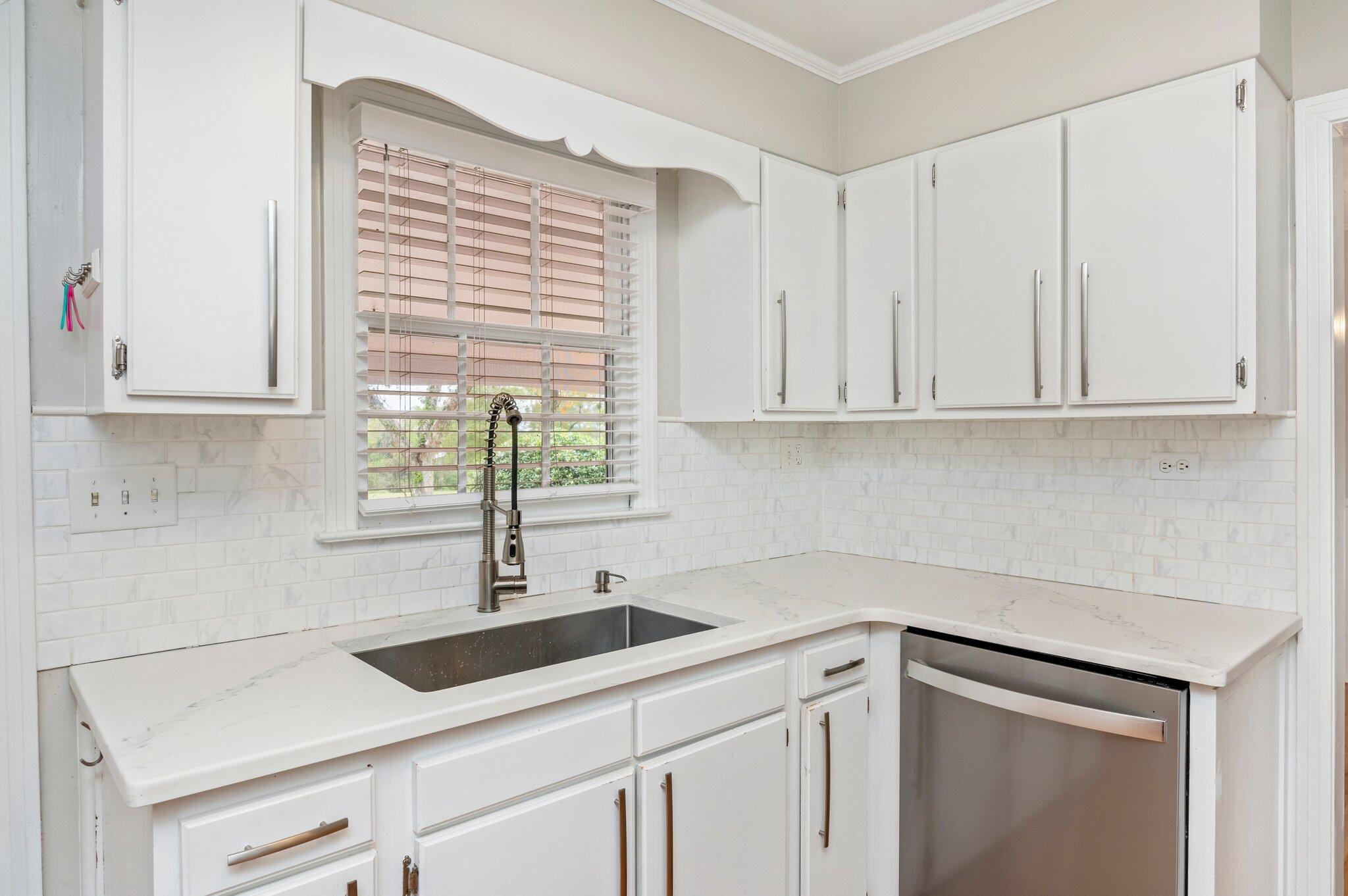 METES & BOUNDS - Residential Lease