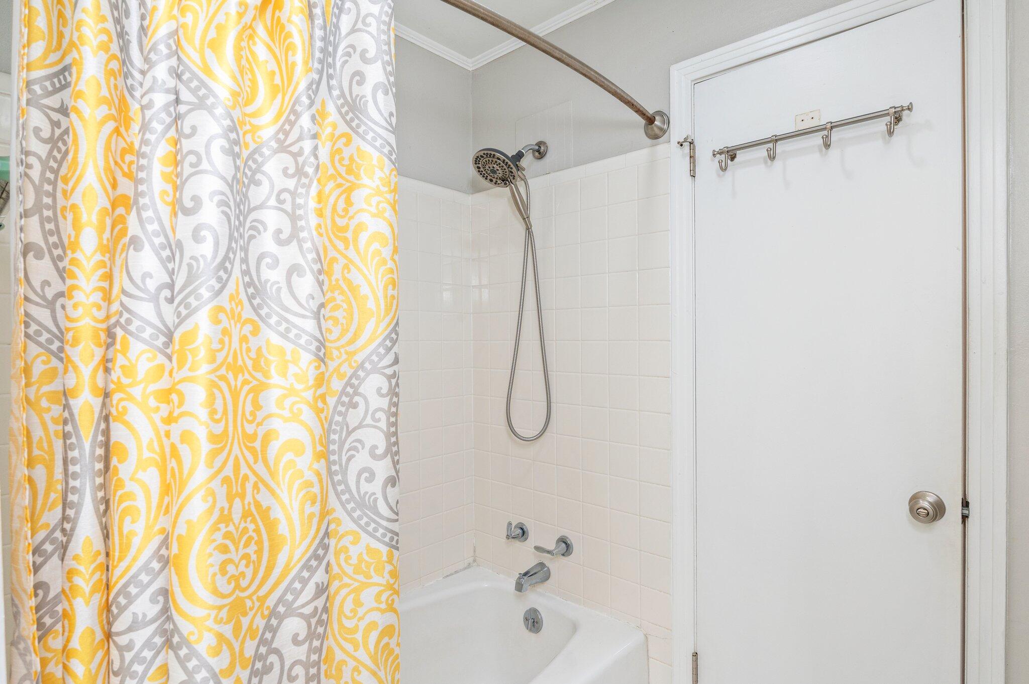 METES & BOUNDS - Residential Lease