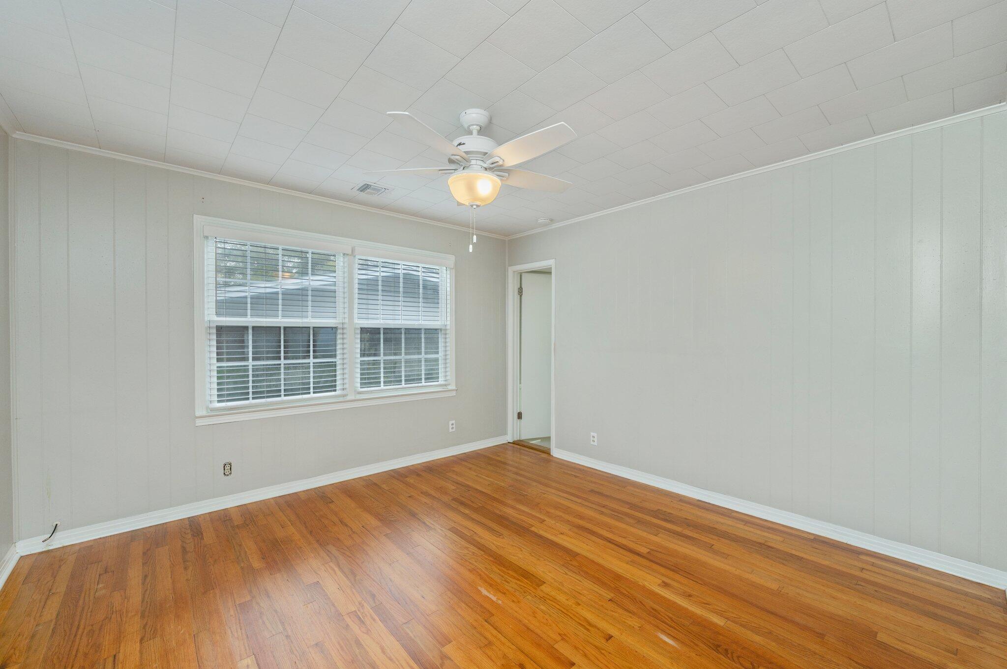 METES & BOUNDS - Residential Lease