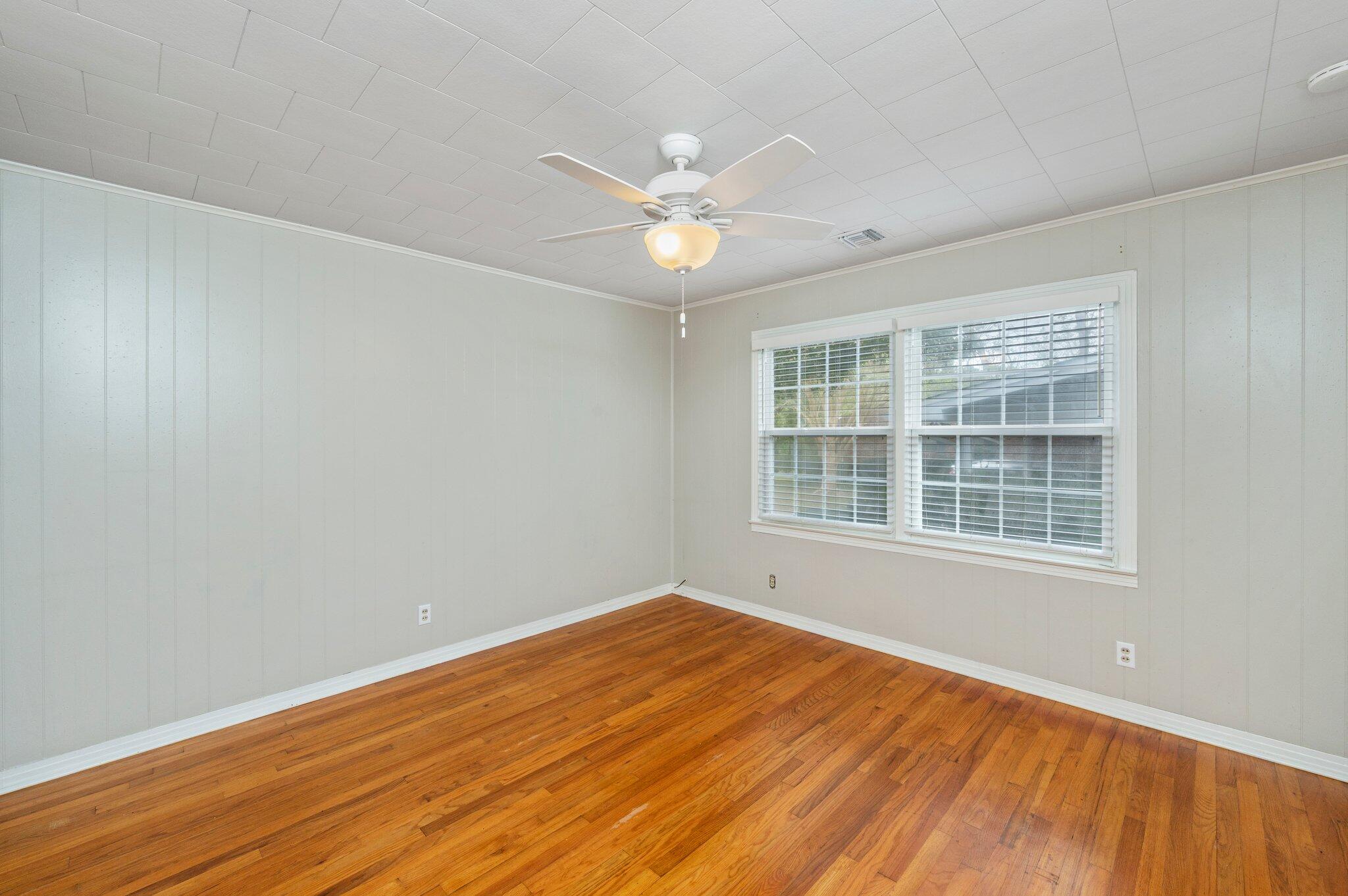 METES & BOUNDS - Residential Lease