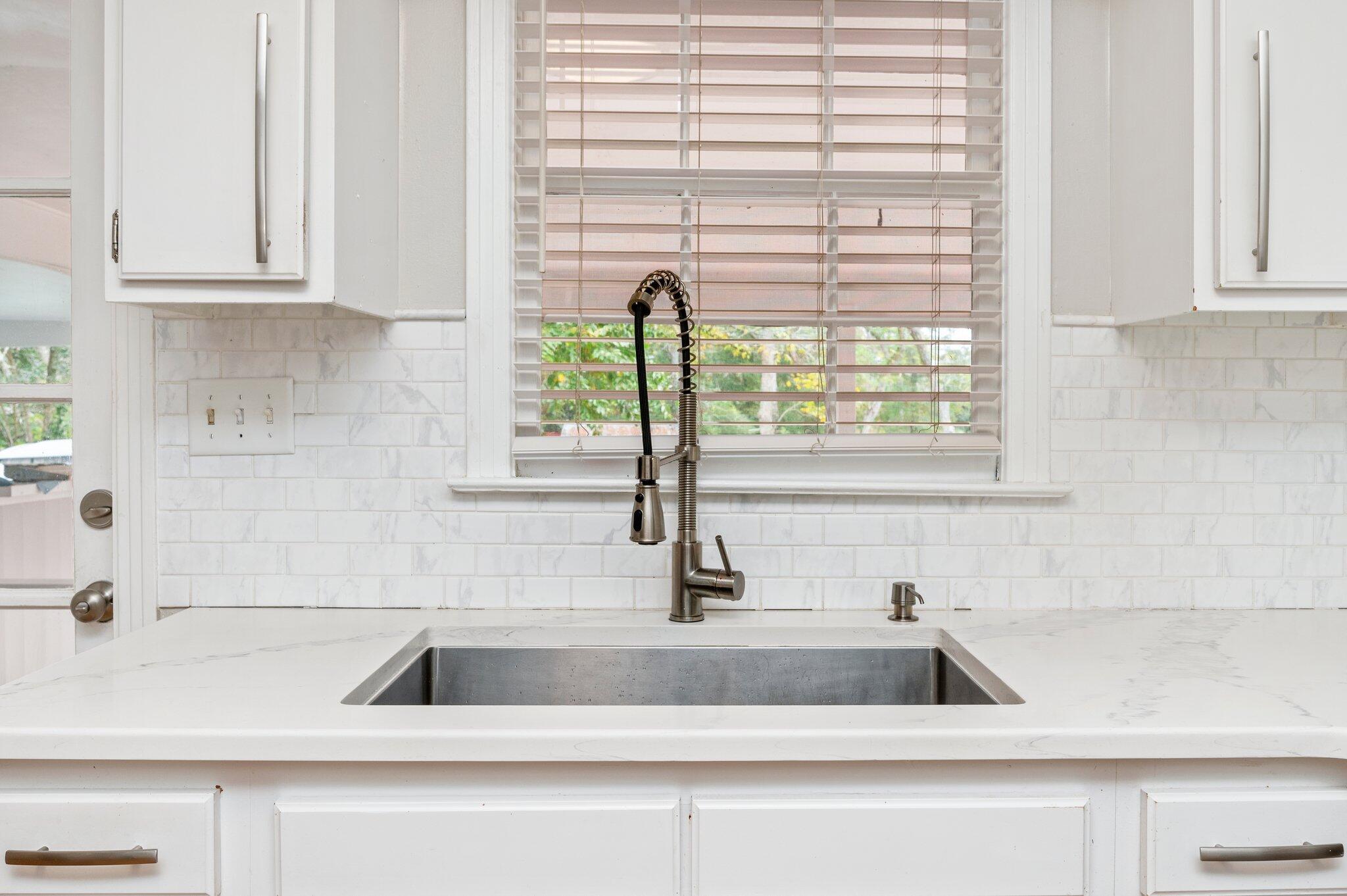 METES & BOUNDS - Residential Lease