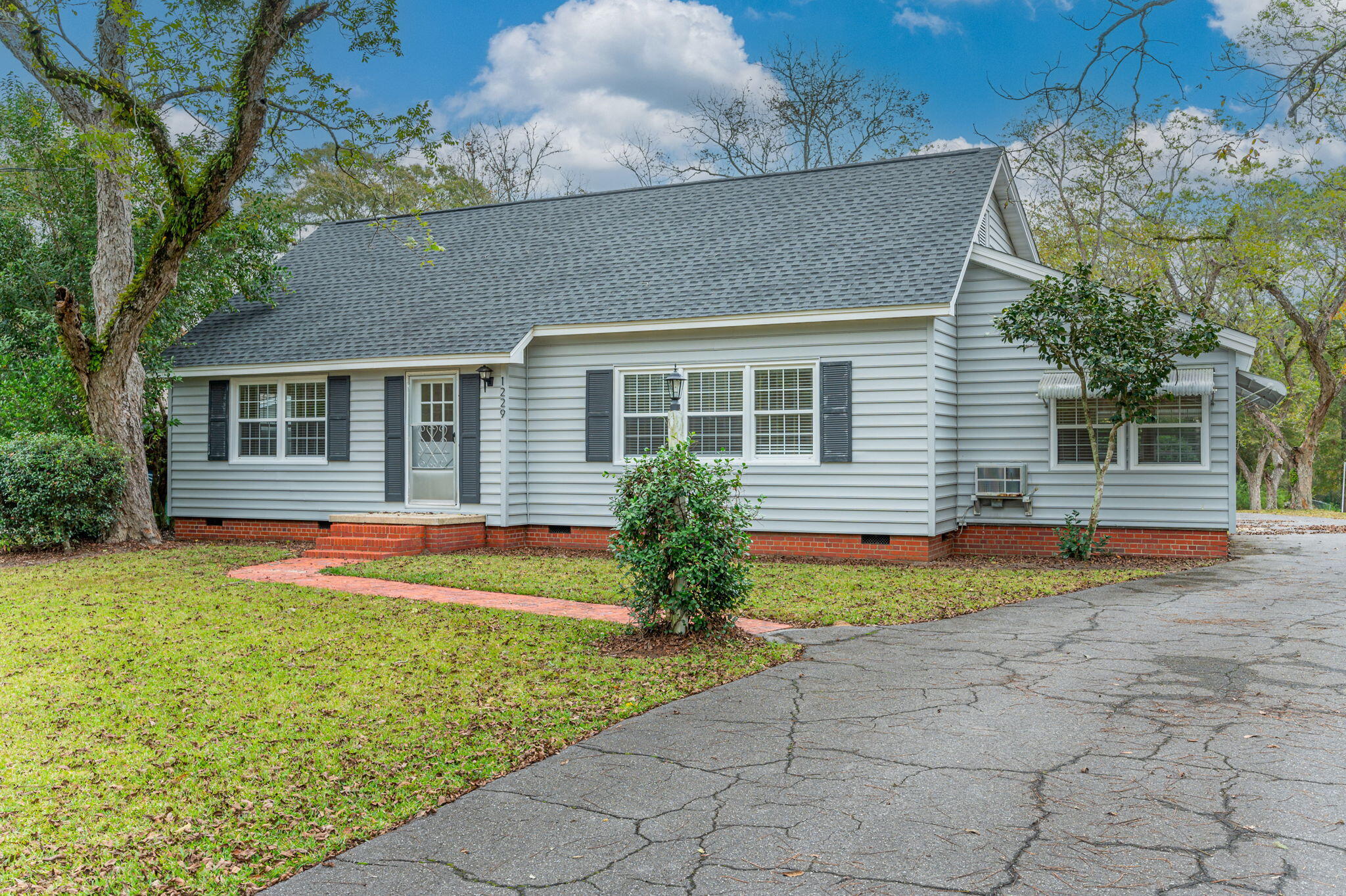 METES & BOUNDS - Residential Lease