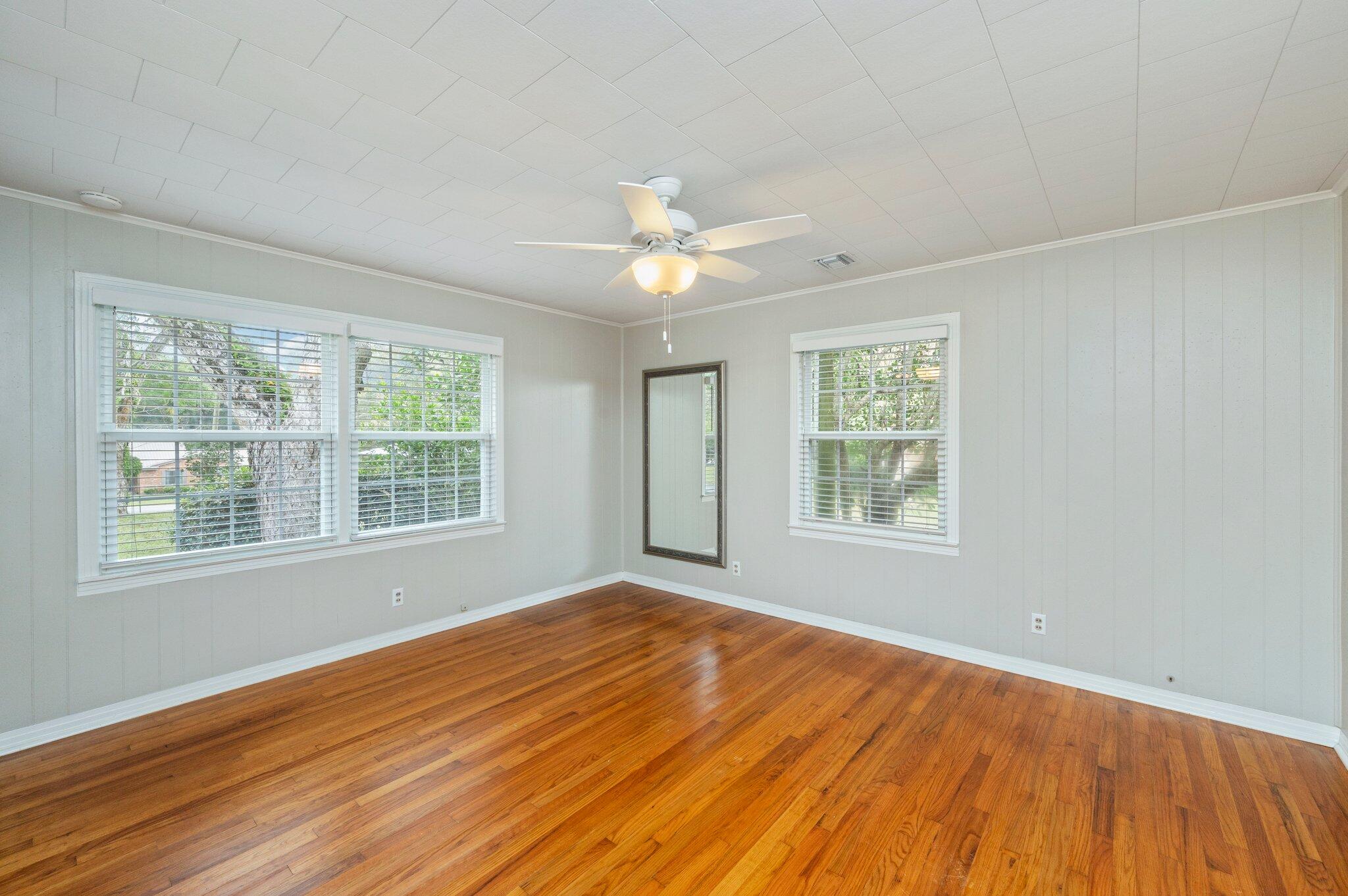 METES & BOUNDS - Residential Lease