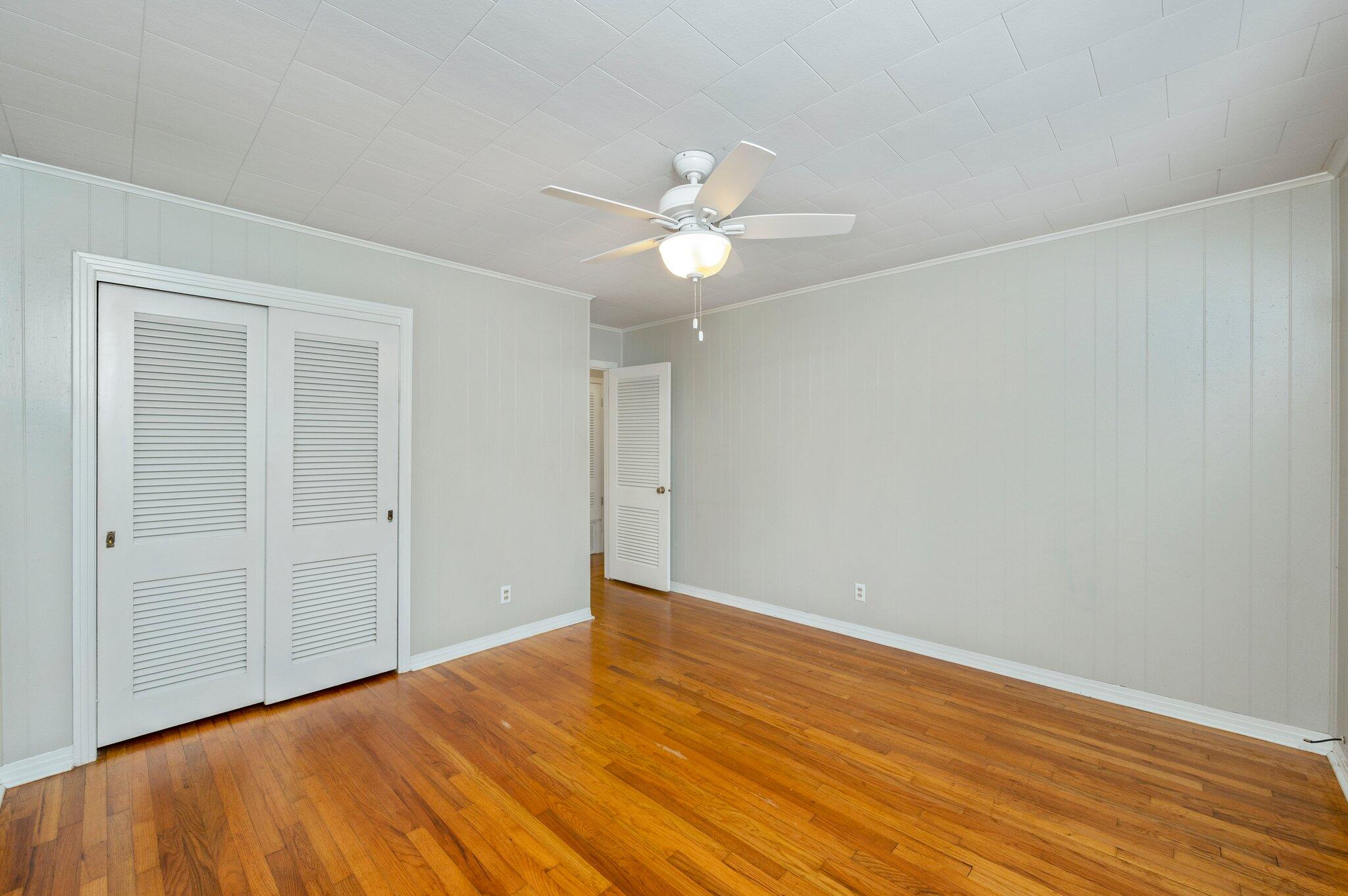 METES & BOUNDS - Residential Lease