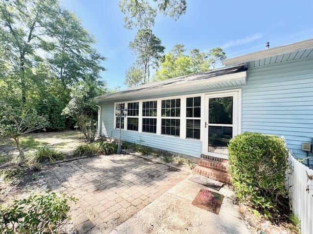 ROCKY BAYOU COUNTRY CLUB ESTATES 3 - Residential Lease