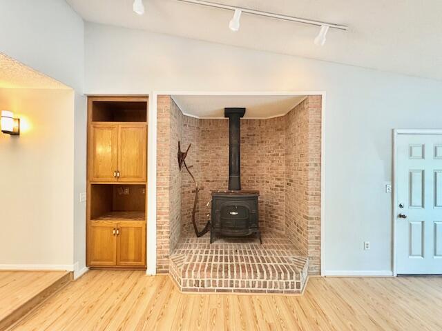 ROCKY BAYOU COUNTRY CLUB ESTATES 3 - Residential Lease