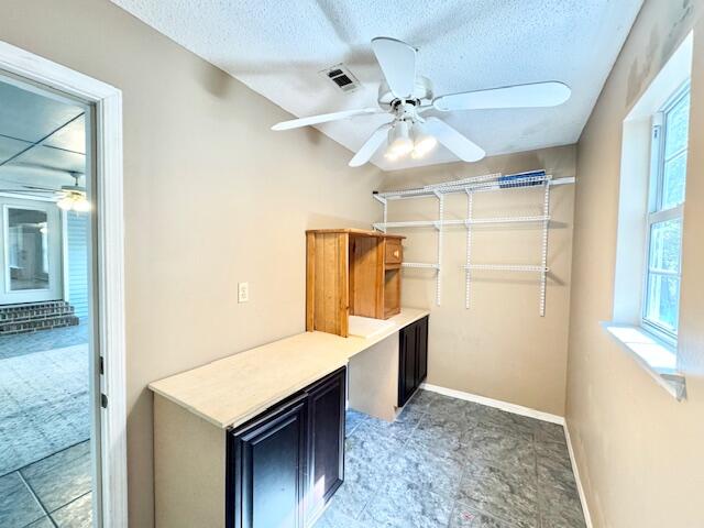 ROCKY BAYOU COUNTRY CLUB ESTATES 3 - Residential Lease