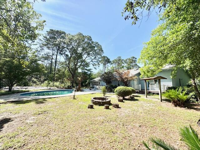 ROCKY BAYOU COUNTRY CLUB ESTATES 3 - Residential Lease