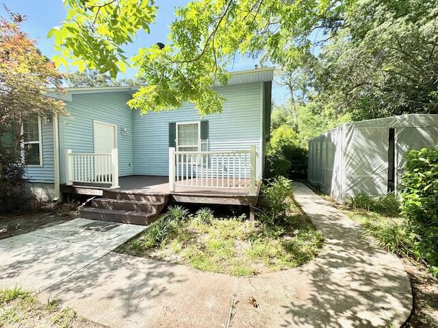 ROCKY BAYOU COUNTRY CLUB ESTATES 3 - Residential Lease