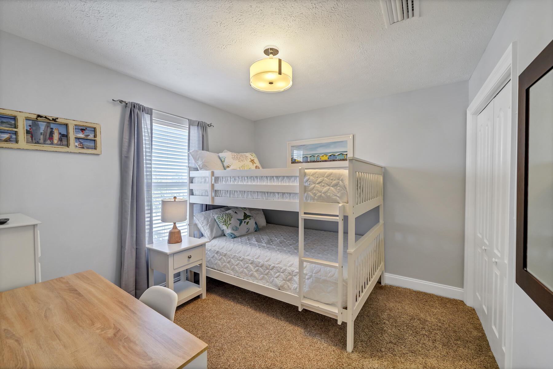 LAGUNA BEACH ESTATES 2ND ADDN - Residential