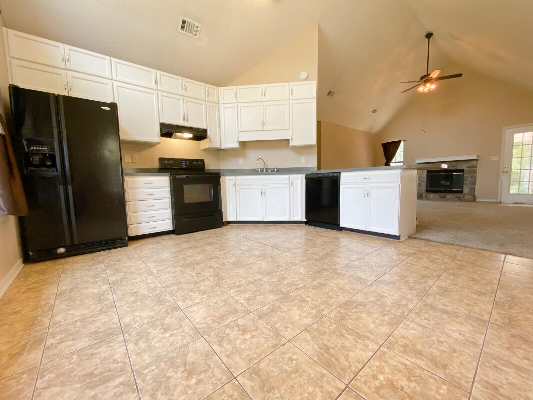 COUNTRYVIEW ESTATES - Residential