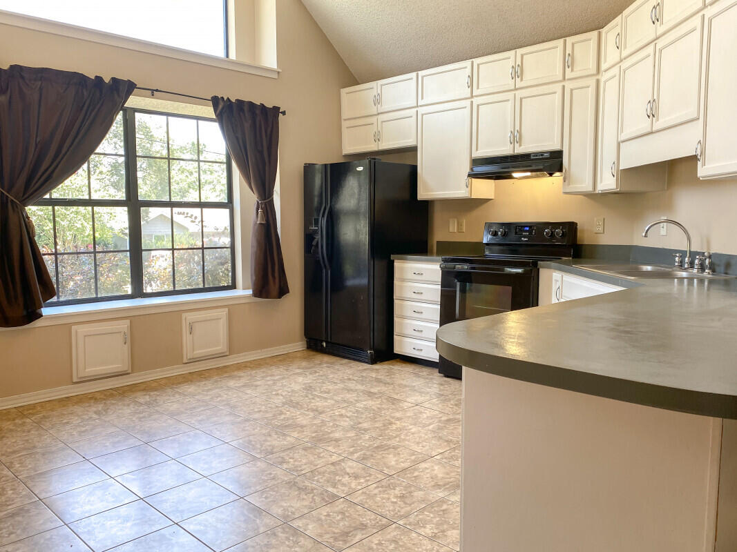 COUNTRYVIEW ESTATES - Residential