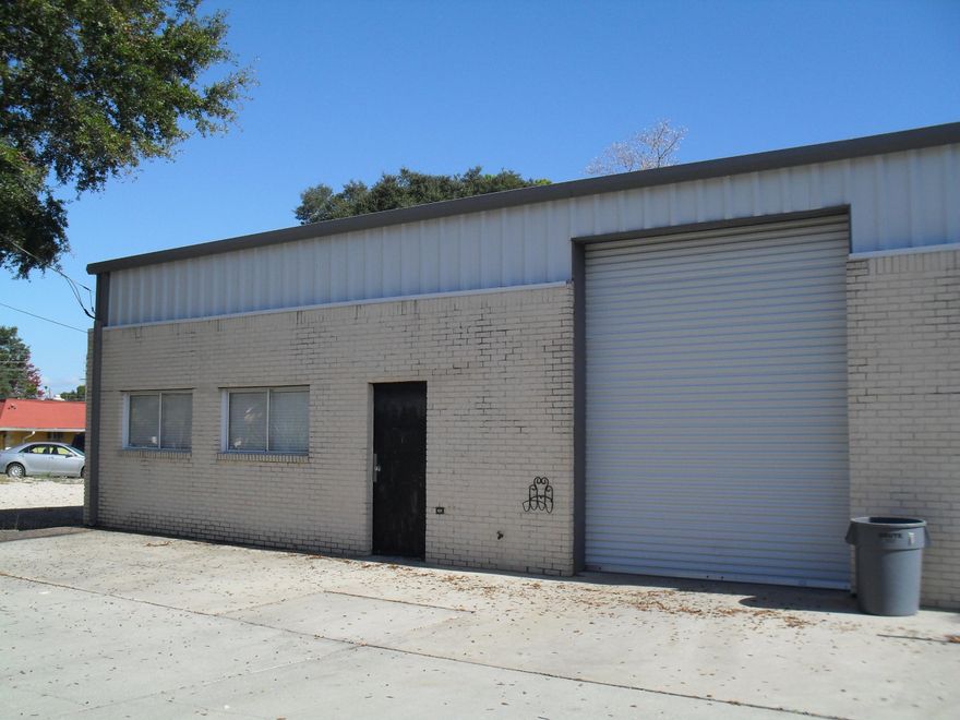 Metal Office/Warehouse building. Great central location with lots of space for parking ... Attractively finished office space. High ceilings and lots of upper level storage on the warehouse side with two roll up door. Also included are three exterior storage units, one 8x40 roll off, one 10x20 and one 8x16.