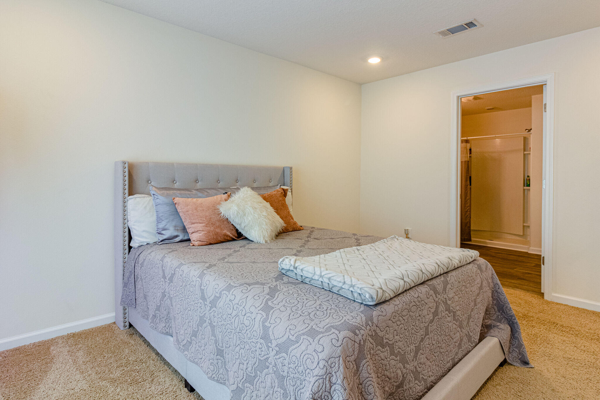 REDSTONE COMMONS - Residential Lease