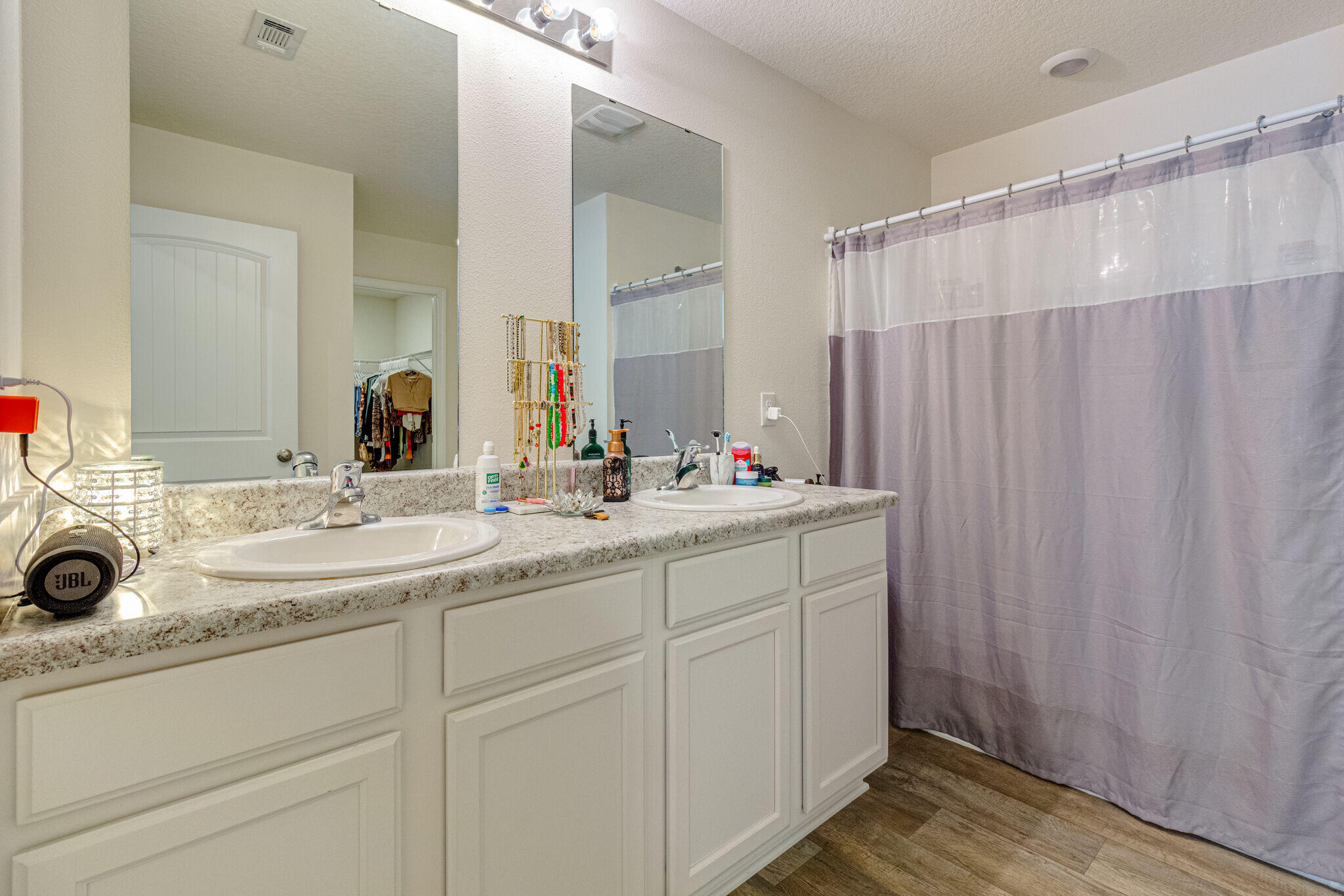 REDSTONE COMMONS - Residential Lease