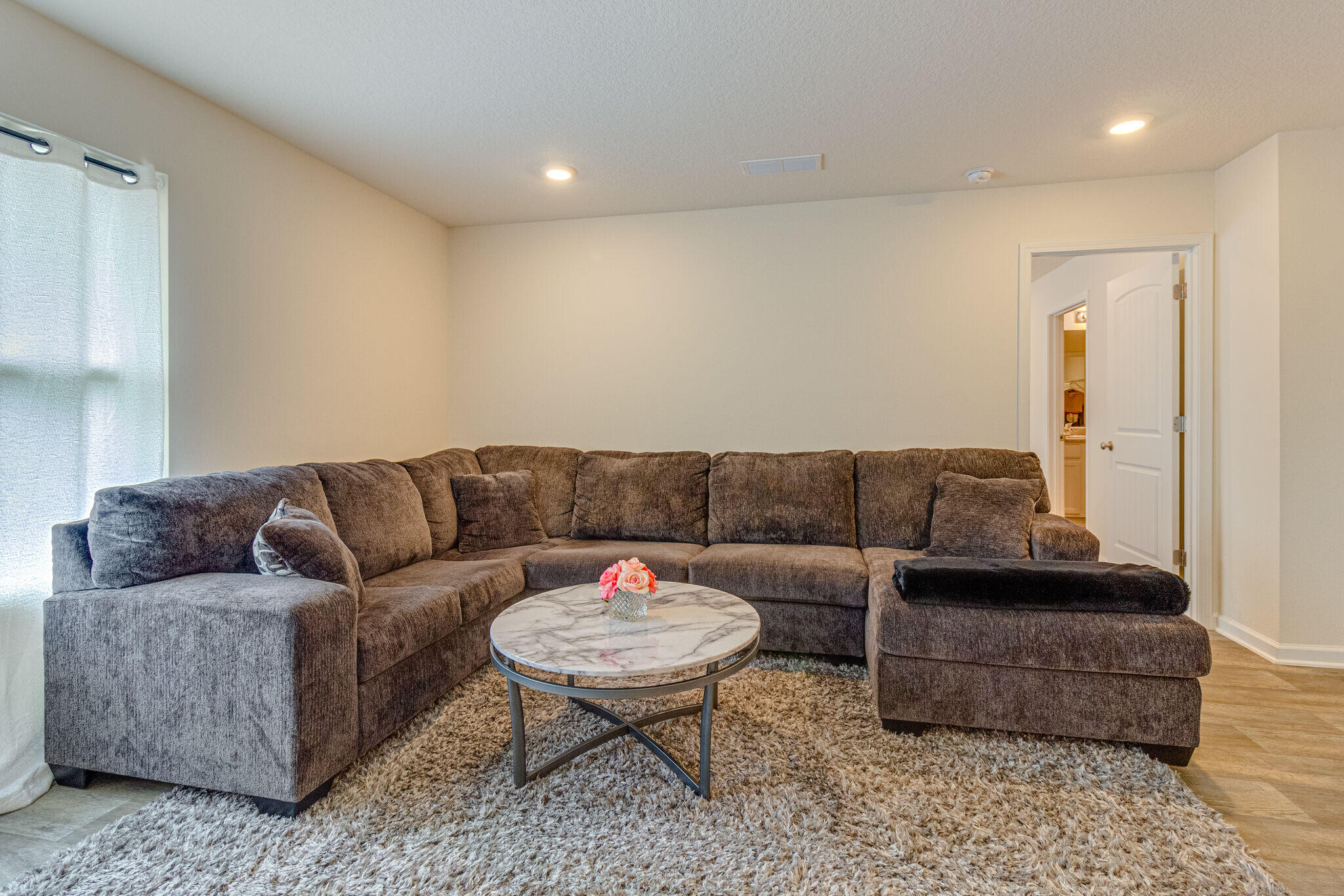 REDSTONE COMMONS - Residential Lease