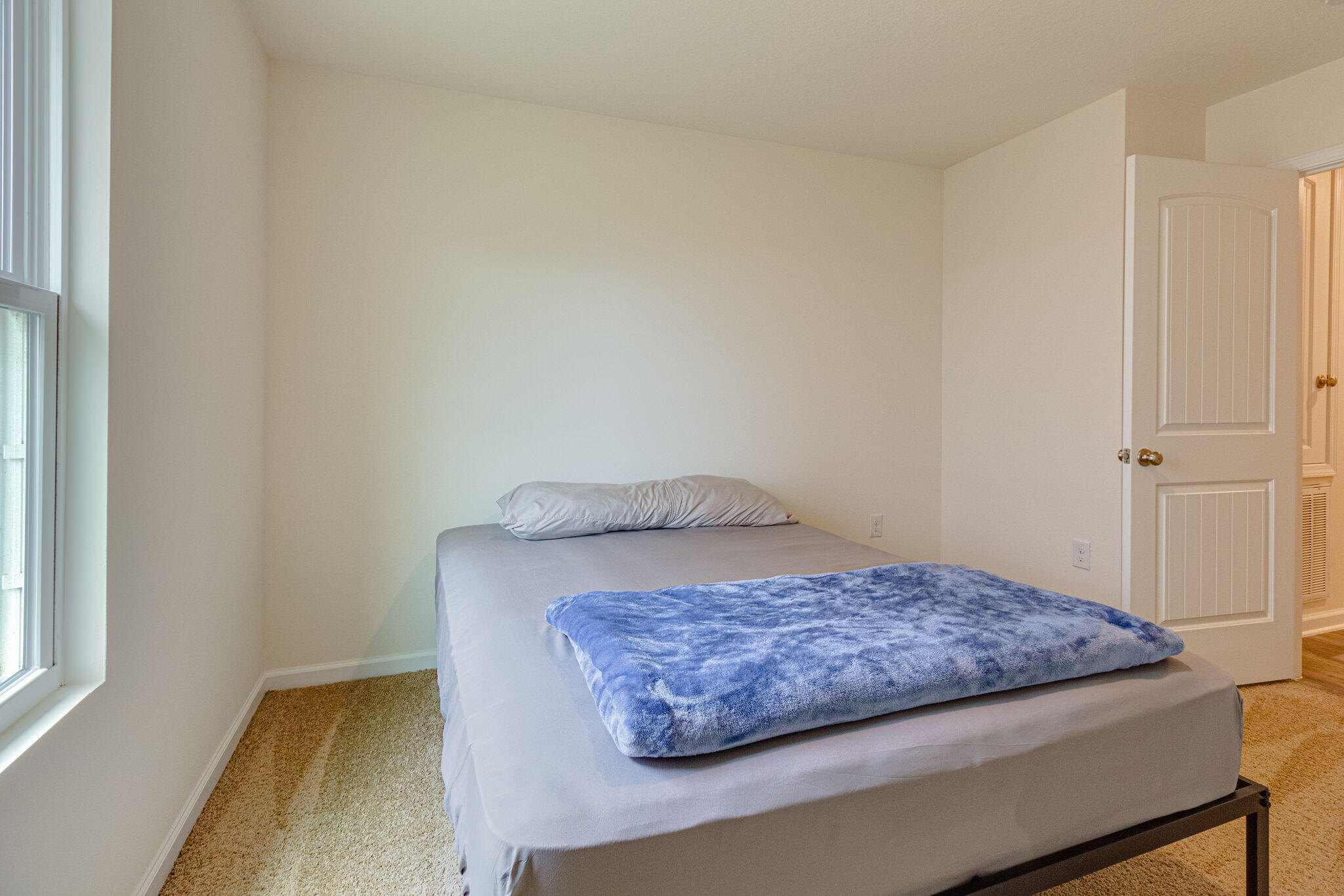 REDSTONE COMMONS - Residential Lease