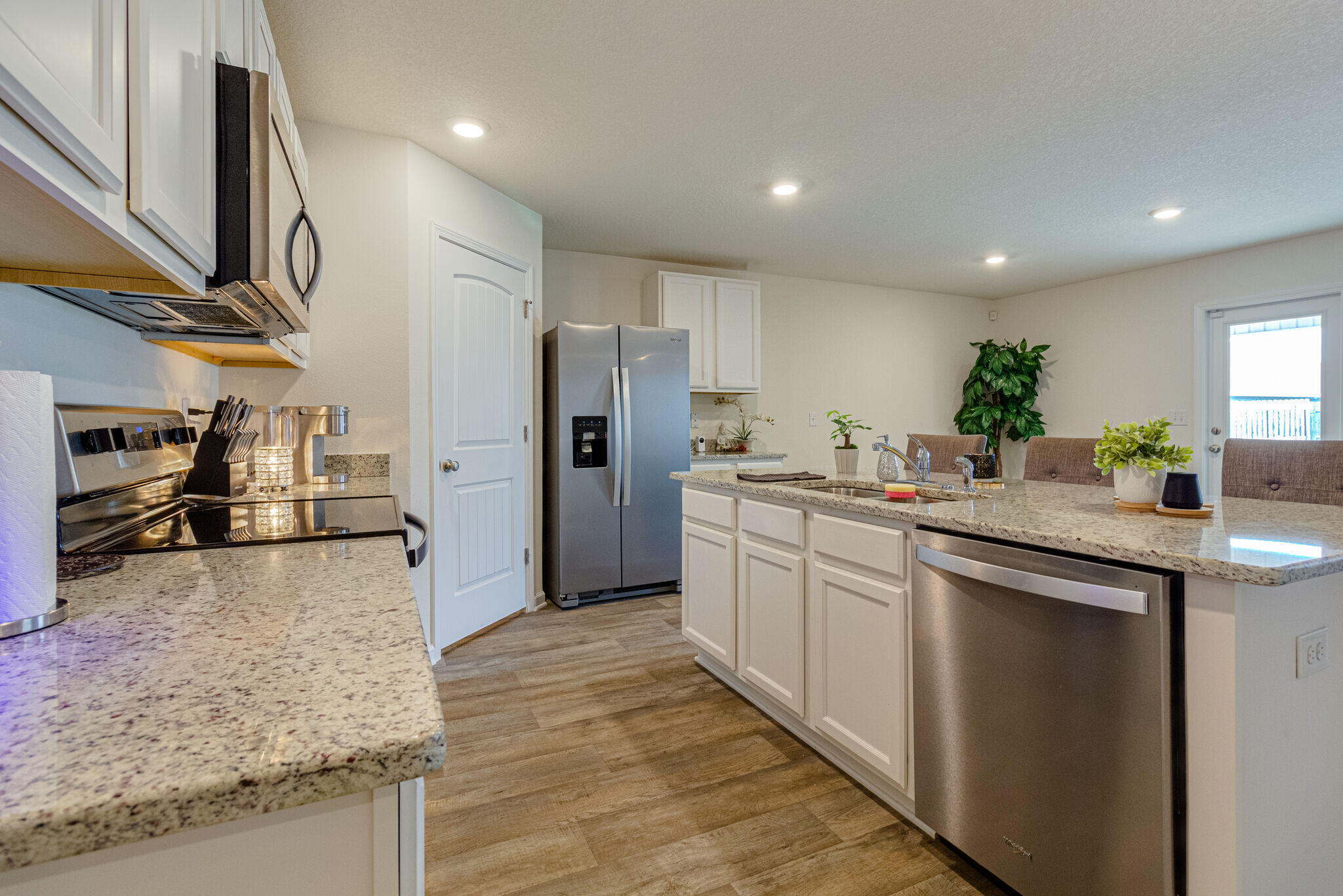 REDSTONE COMMONS - Residential Lease