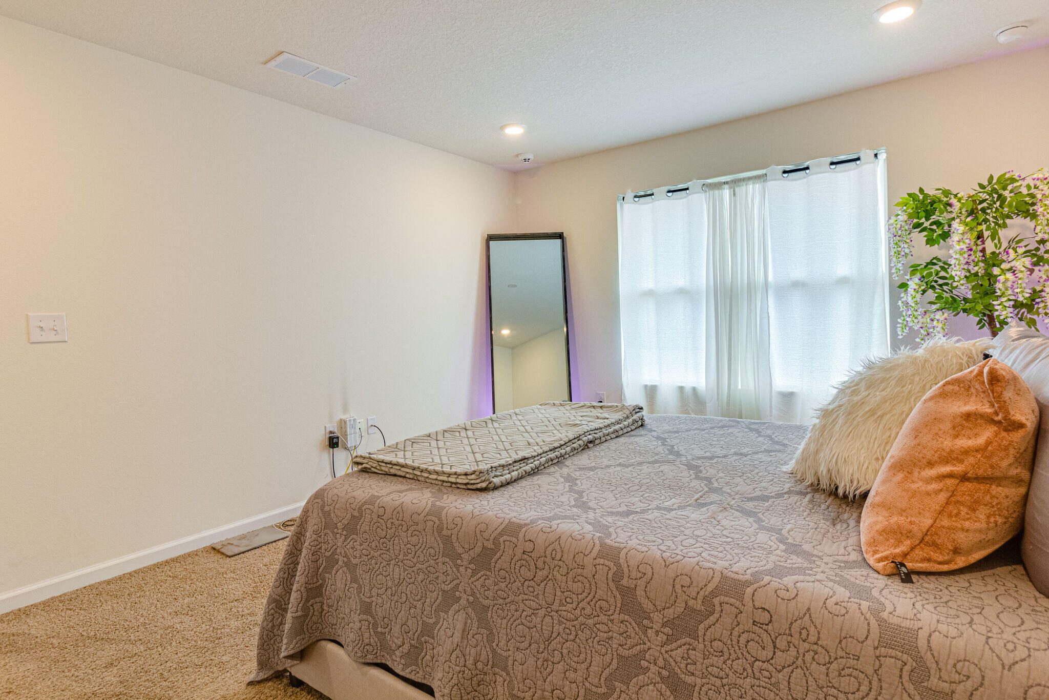 REDSTONE COMMONS - Residential Lease